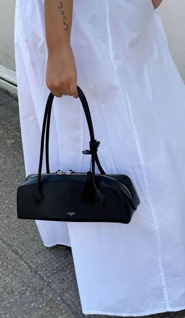 ALAIA Женская сумка Le Teckel Dachshund черная ALAIA Женская сумка Le Teckel Dachshund черная