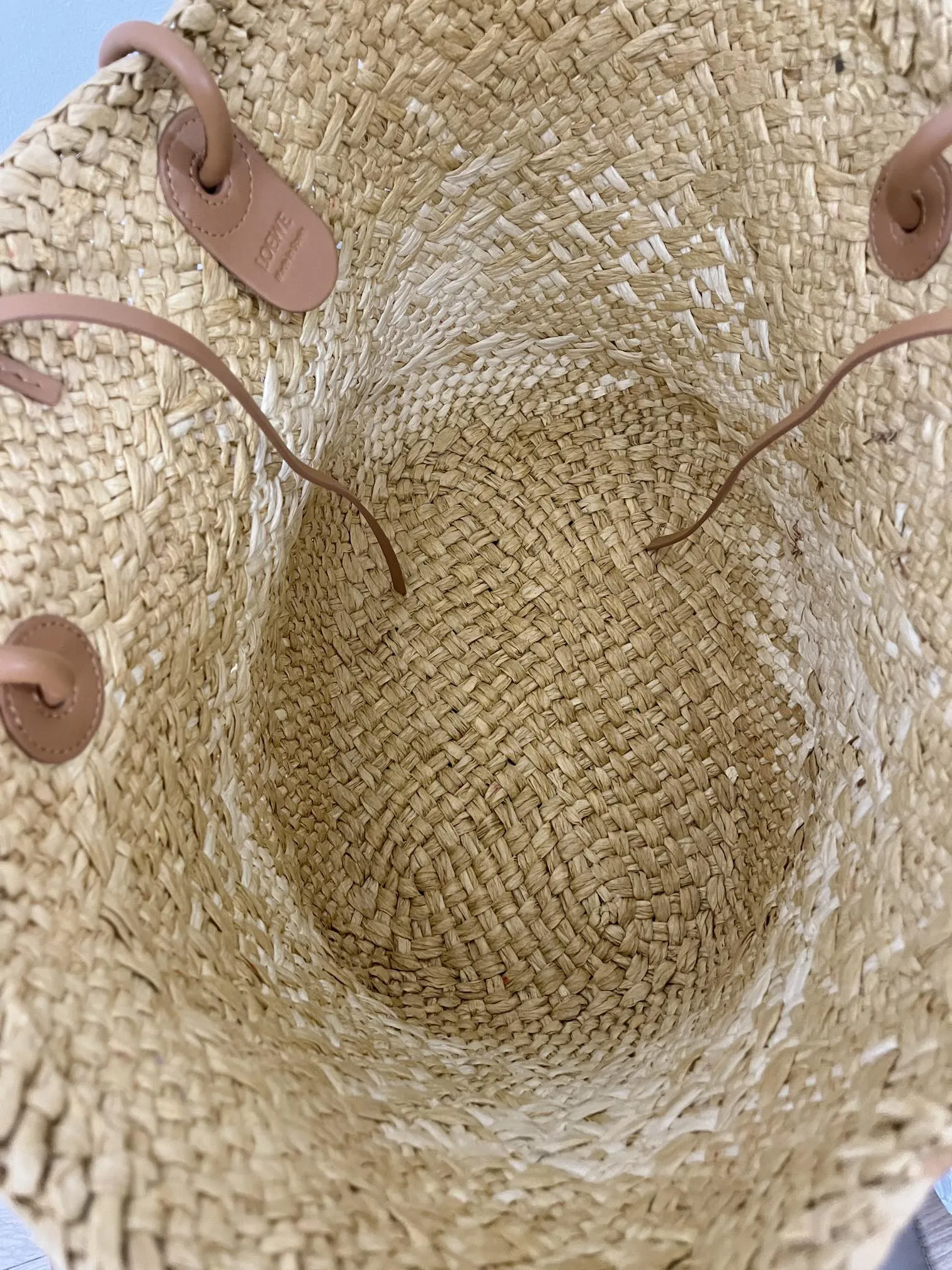 LOEWE Женская пляжная сумка Anagram Basket LOEWE Женская пляжная сумка Anagram Basket