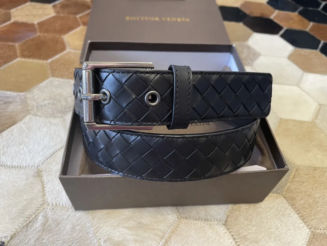 BOTTEGA VENETA Мужской ремень из натуральной кожи BOTTEGA VENETA Мужской ремень из натуральной кожи