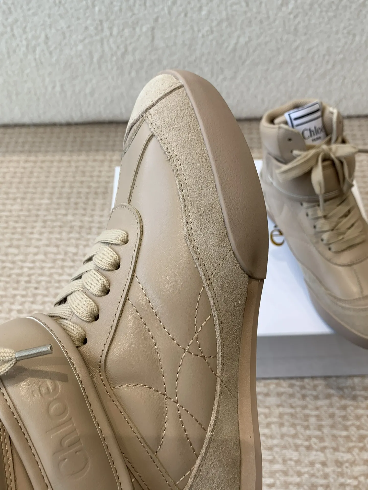 CHLOE Женские кожаные кроссовки CHLOE Женские кожаные кроссовки