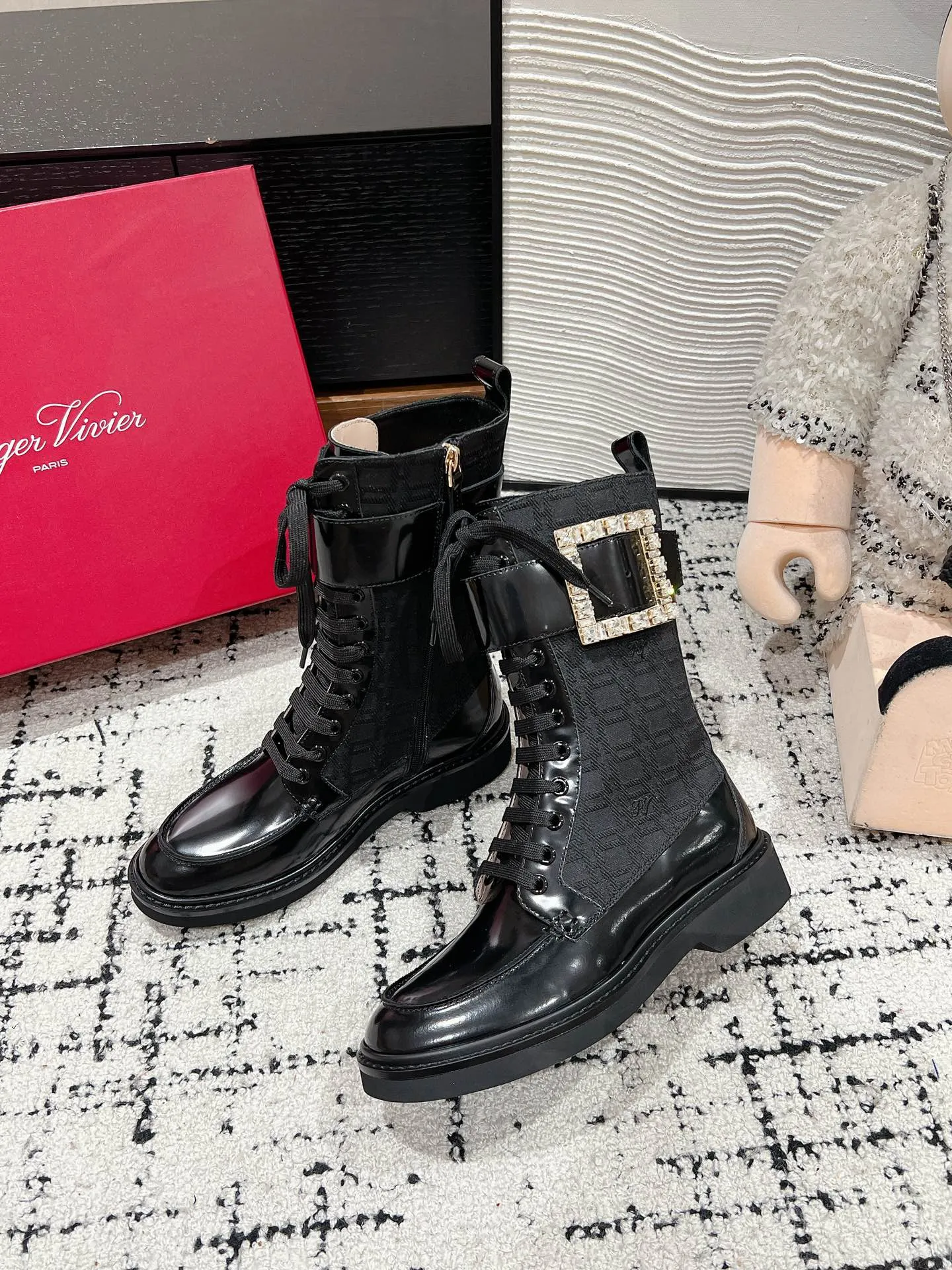 ROGER VIVIER Женские ботинки челси ROGER VIVIER Женские ботинки челси