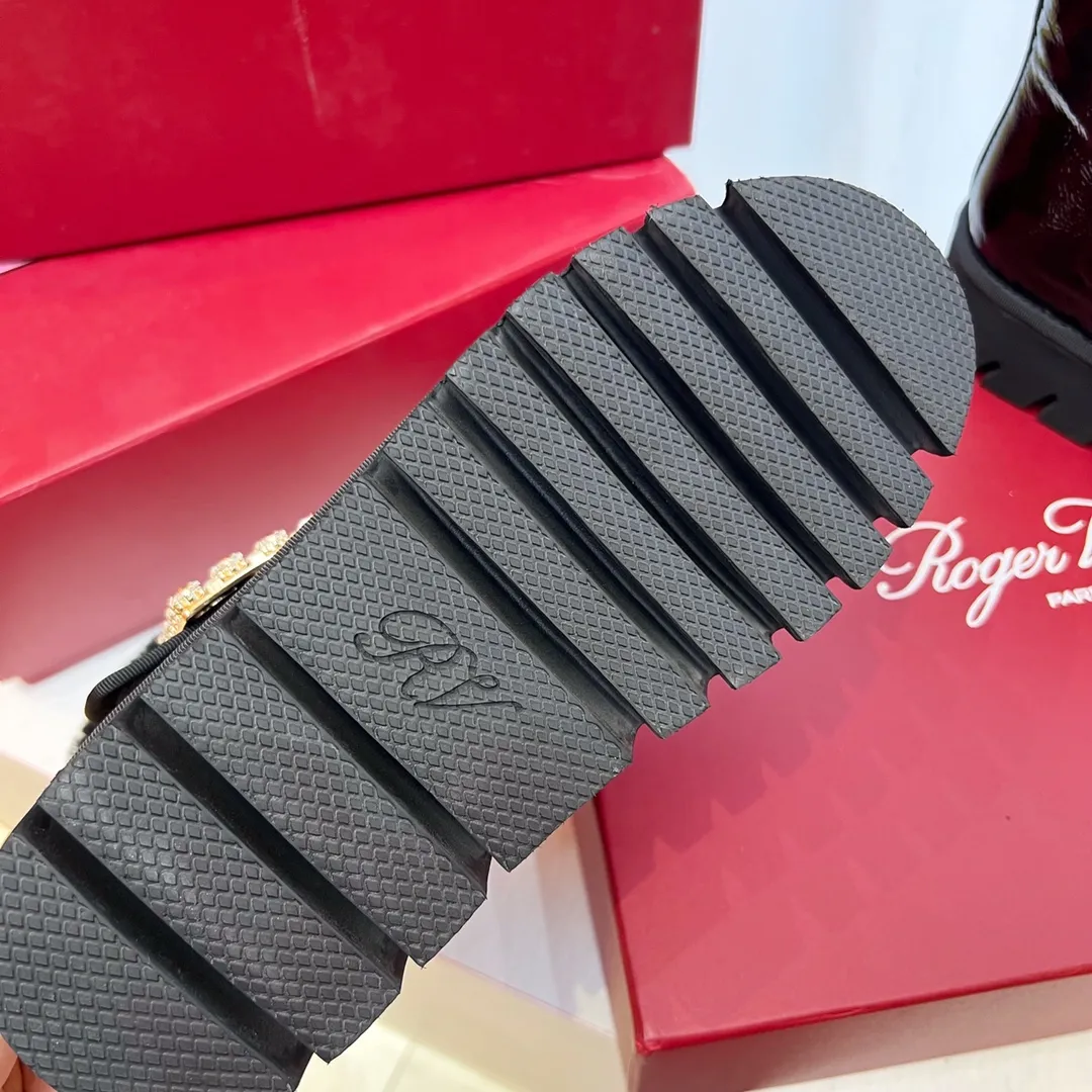 ROGER VIVIER Женские угги ROGER VIVIER Женские угги