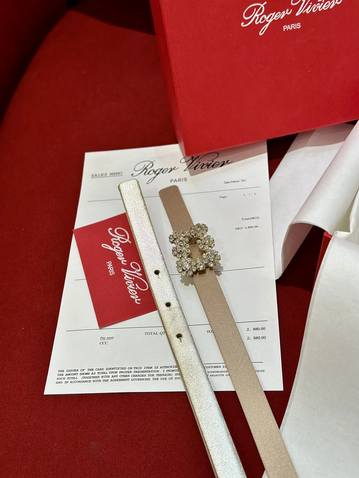 ROGER VIVIER Женский ремень с пряжкой Flower Strass из атласа ROGER VIVIER Женский ремень с пряжкой Flower Strass из атласа