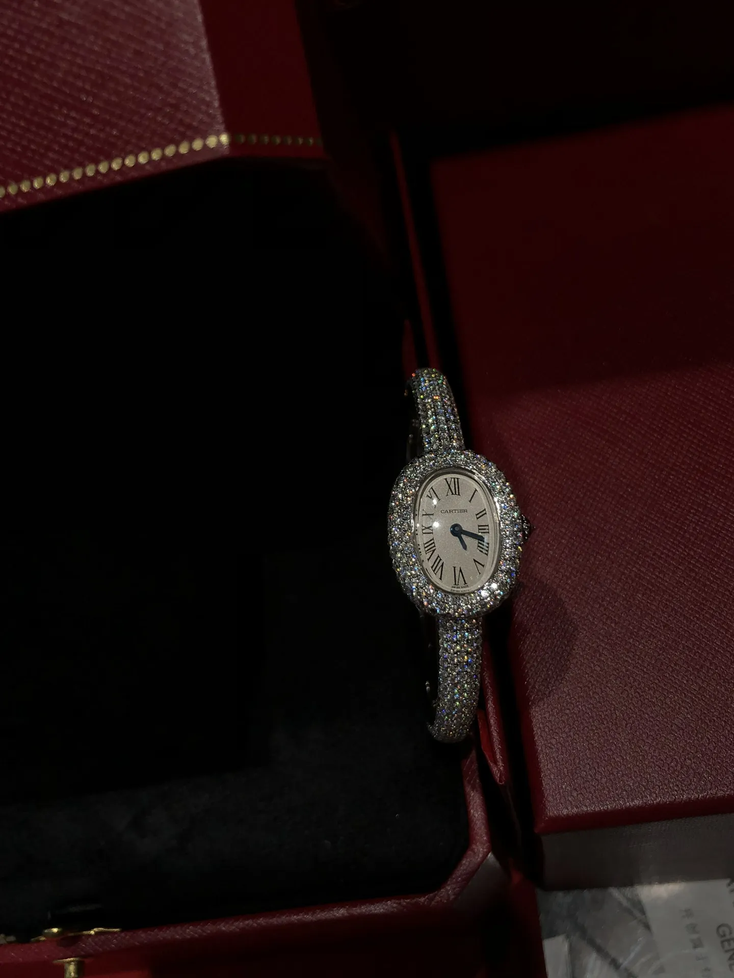 CARTIER Женские часы Baignoire бриллианты CARTIER Женские часы Baignoire бриллианты