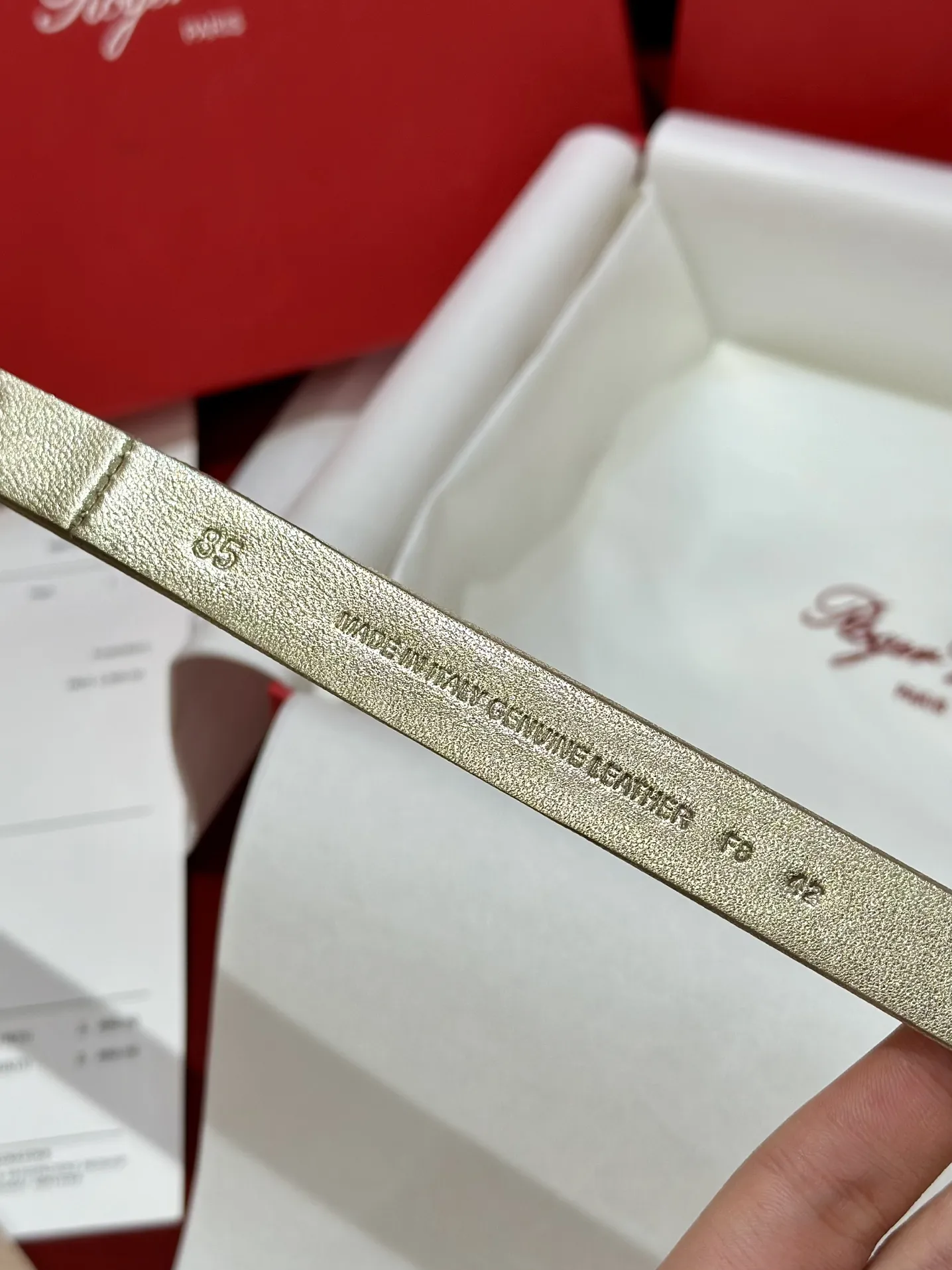 ROGER VIVIER Женский ремень с пряжкой Flower Strass из атласа ROGER VIVIER Женский ремень с пряжкой Flower Strass из атласа