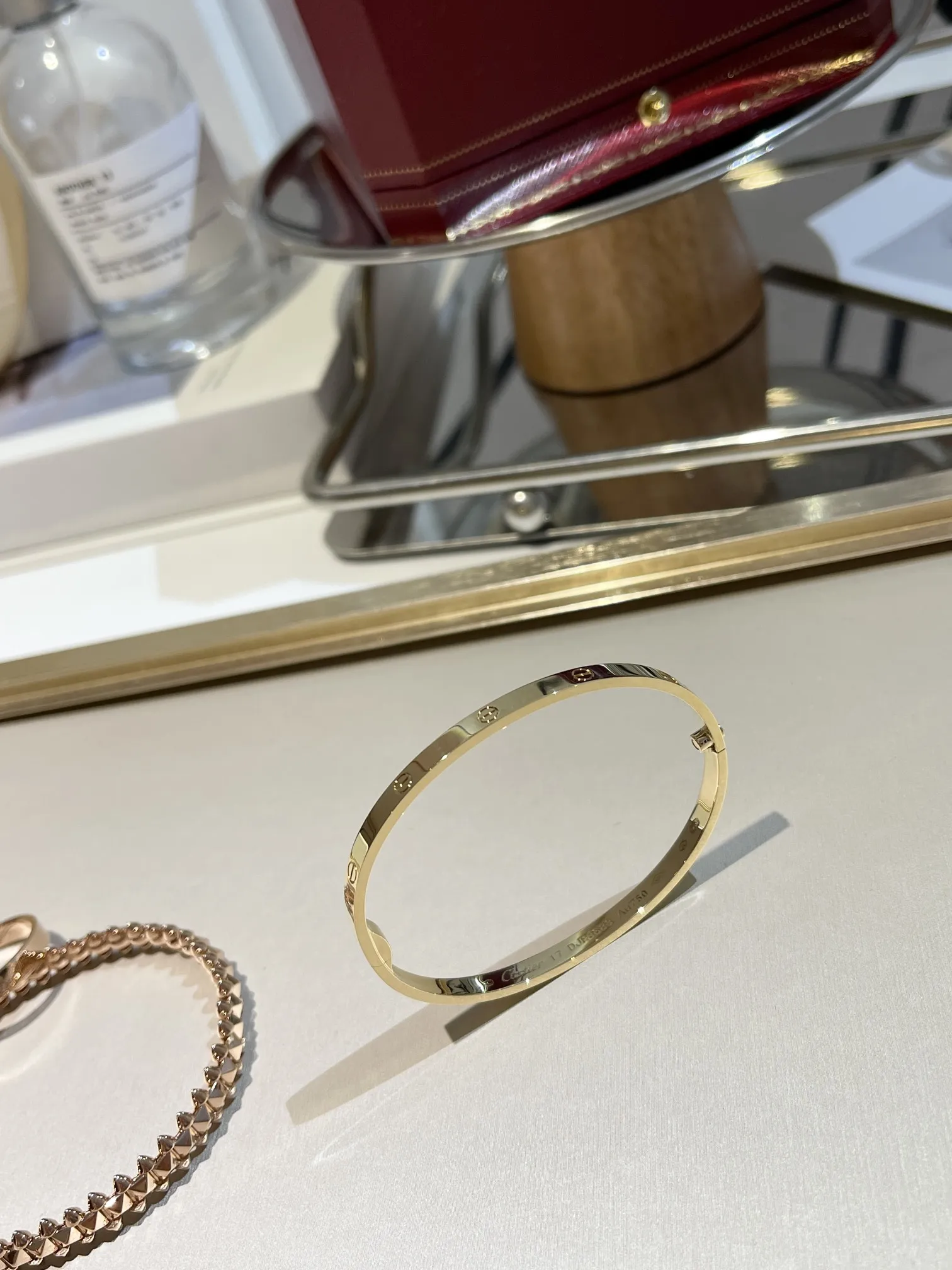 BVLGARI Женский браслет желтое золото BVLGARI Женский браслет желтое золото