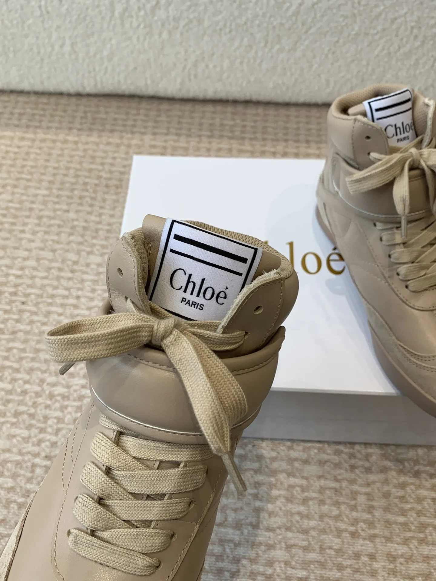 CHLOE Женские кожаные кроссовки CHLOE Женские кожаные кроссовки