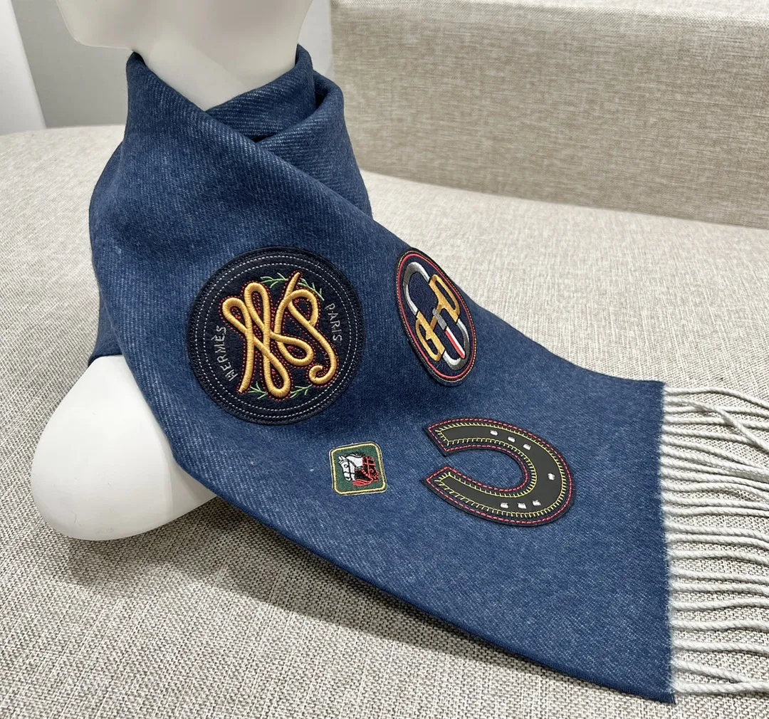 HERMES Женский шарф из кашемира HERMES Женский шарф из кашемира