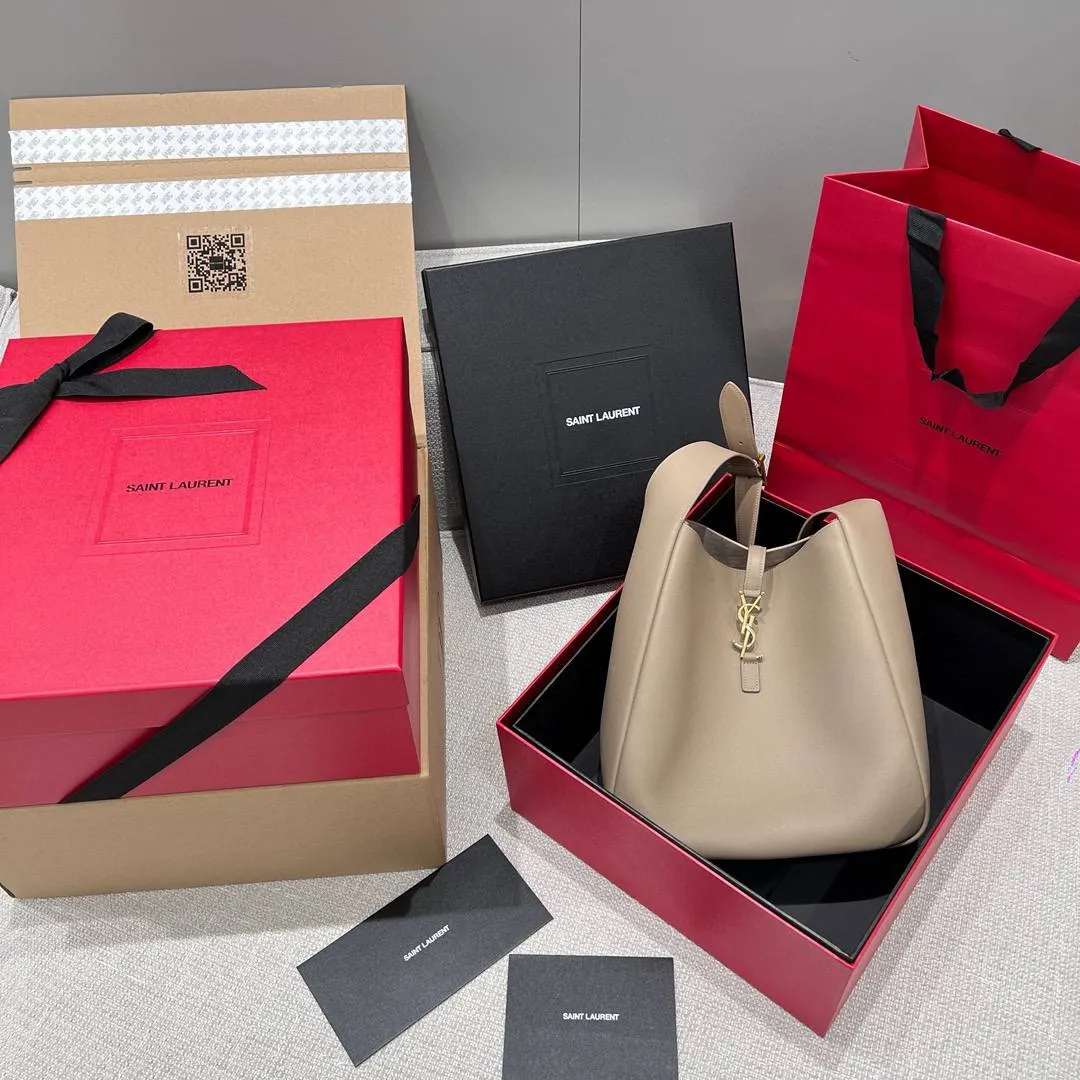 SAINT LAURENT Женская сумка Hobo SAINT LAURENT Женская сумка Hobo