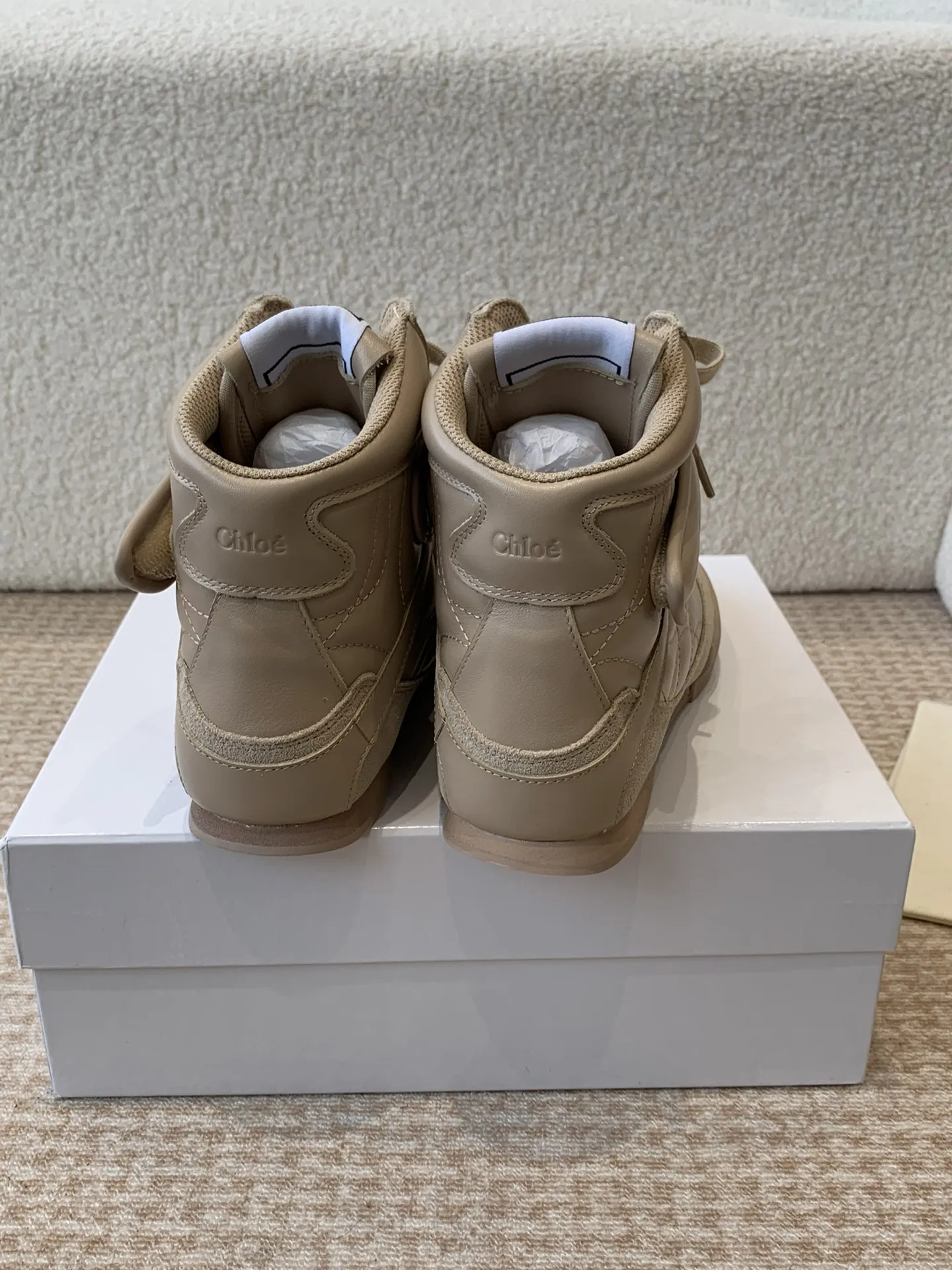 CHLOE Женские кожаные кроссовки CHLOE Женские кожаные кроссовки