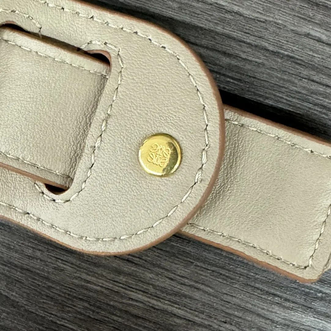 LOEWE Плечевой ремень из кожи LOEWE Плечевой ремень из кожи