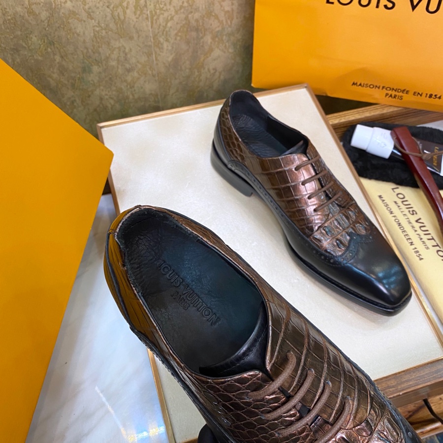 LOUIS VUITTON Мужские туфли из крокодила LOUIS VUITTON Мужские туфли из крокодила