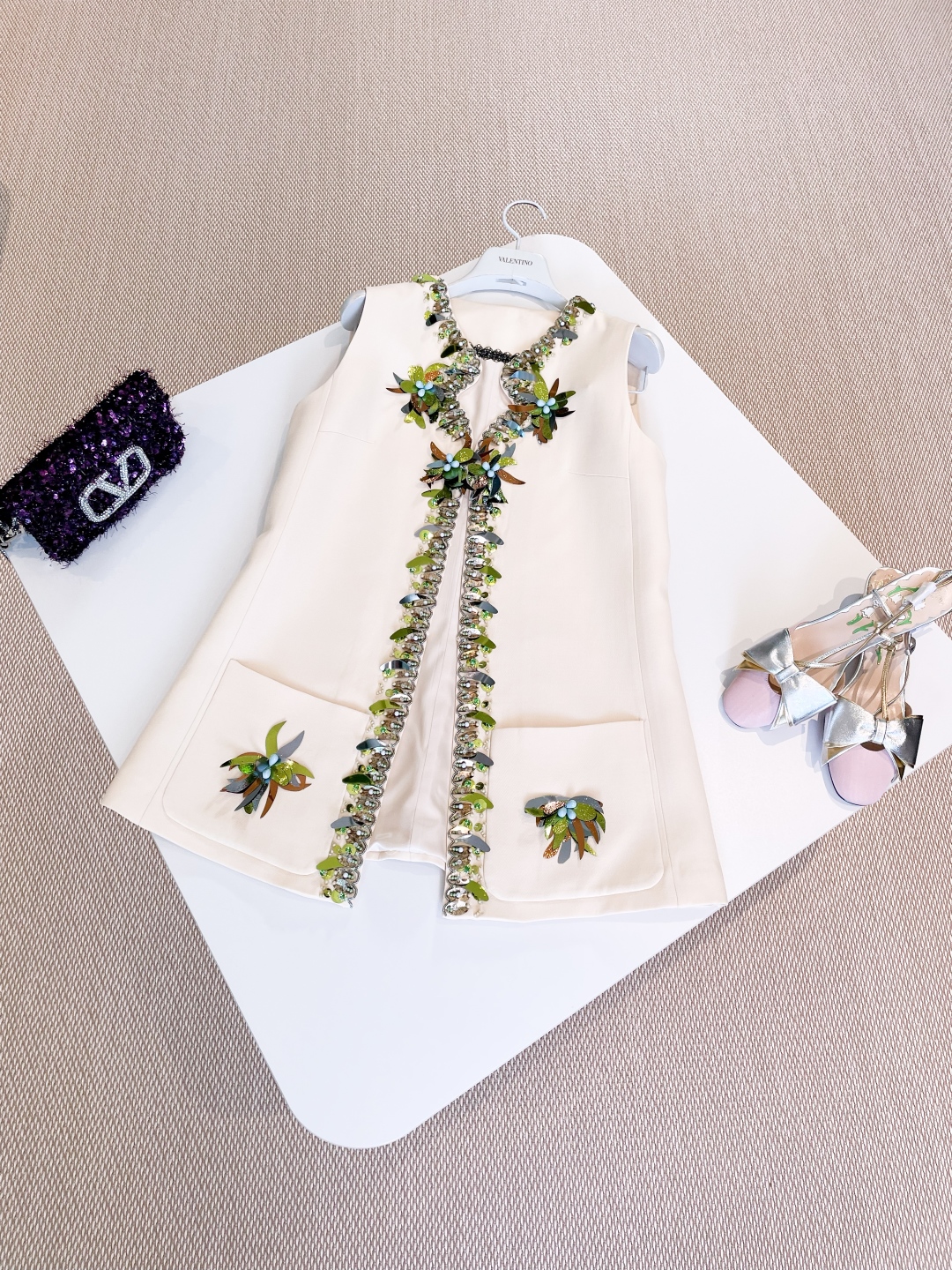 VALENTINO Женский жилет из шелка и шерсти VALENTINO Женский жилет из шелка и шерсти