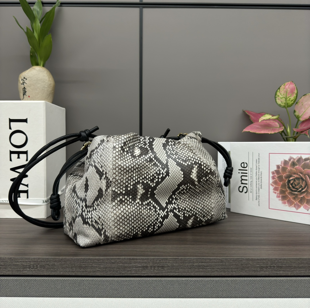 LOEWE Женская сумка Flamenco Purse LOEWE Женская сумка Flamenco Purse