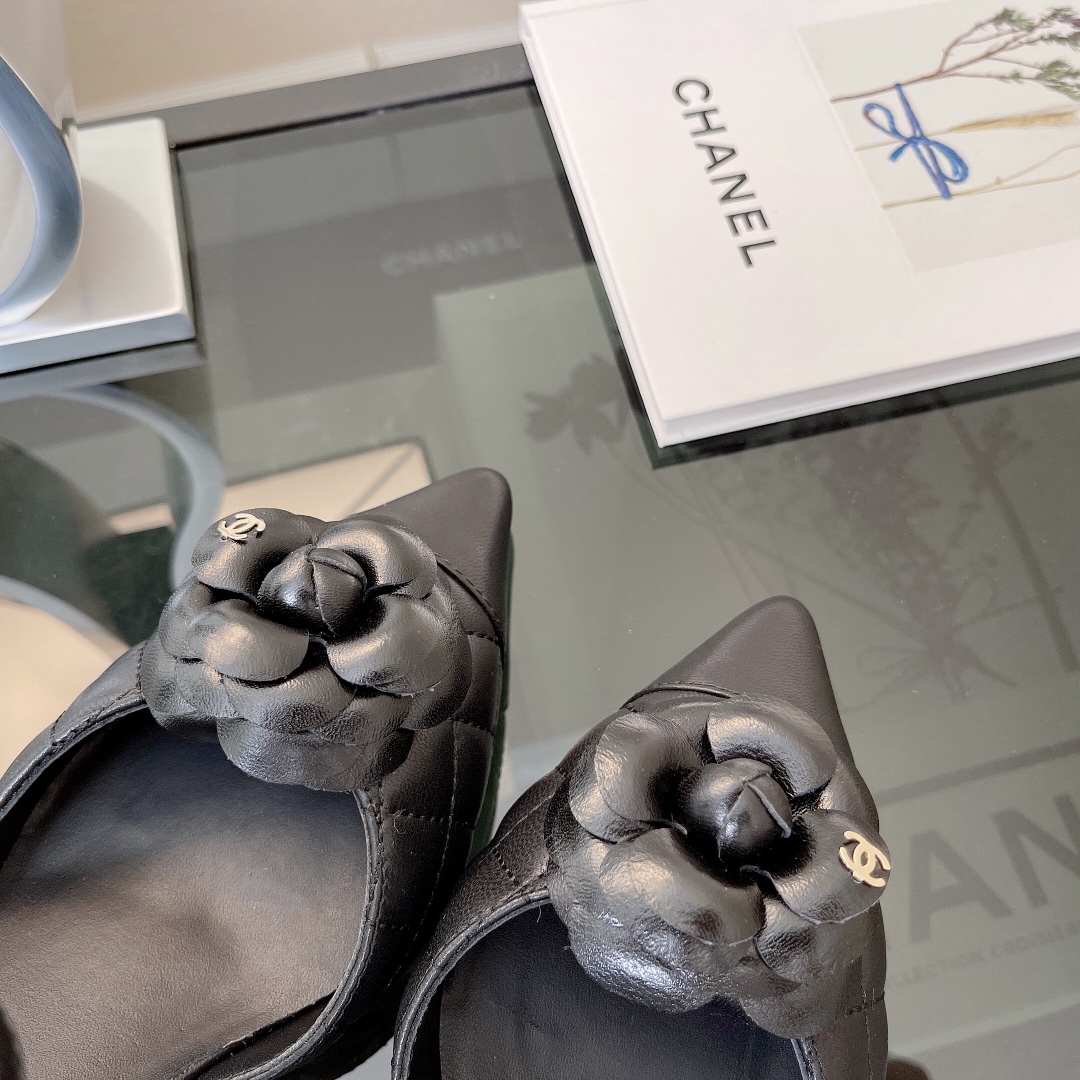 CHANEL Женские туфли из кожи ягненка CHANEL Женские туфли из кожи ягненка