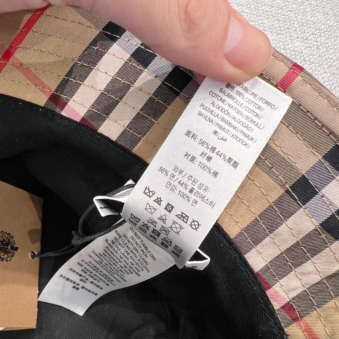 BURBERRY Панама с клетчатым узором BURBERRY Панама с клетчатым узором