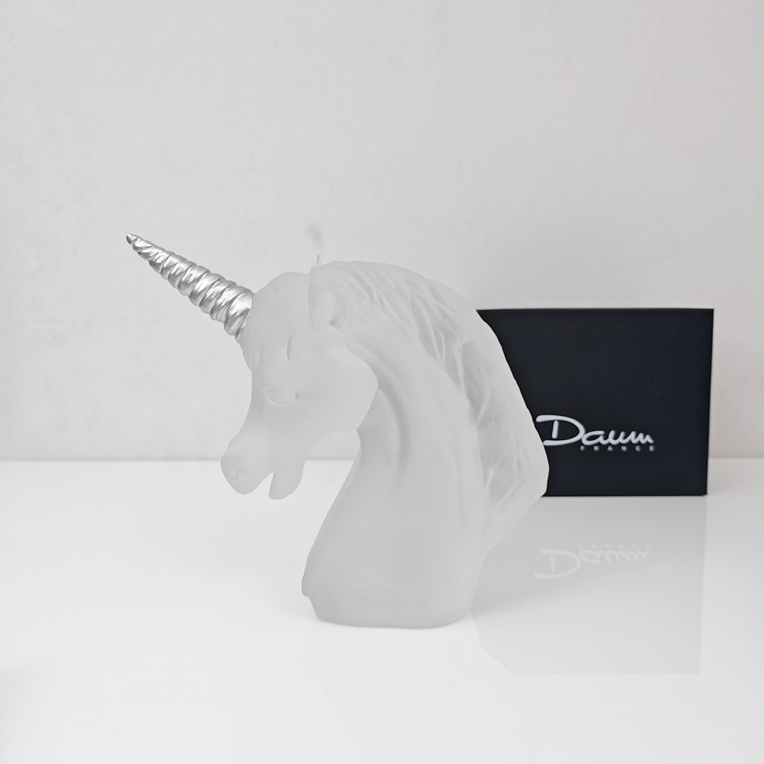 DAUM Хрустальный орнамент единорог DAUM Хрустальный орнамент единорог