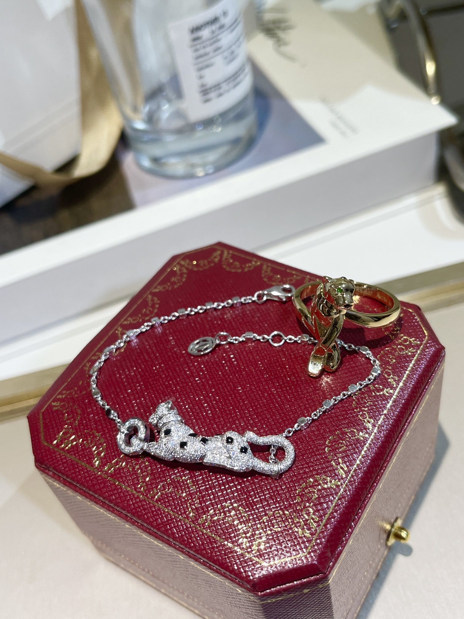 CARTIER Колье Panthère de Cartier белое золото CARTIER Колье Panthère de Cartier белое золото