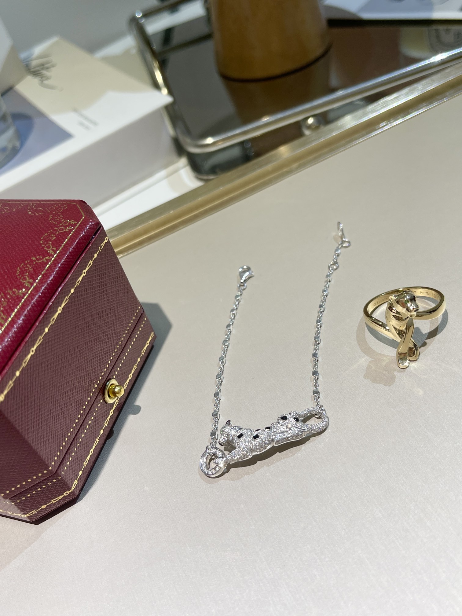 CARTIER Колье Panthère de Cartier белое золото CARTIER Колье Panthère de Cartier белое золото