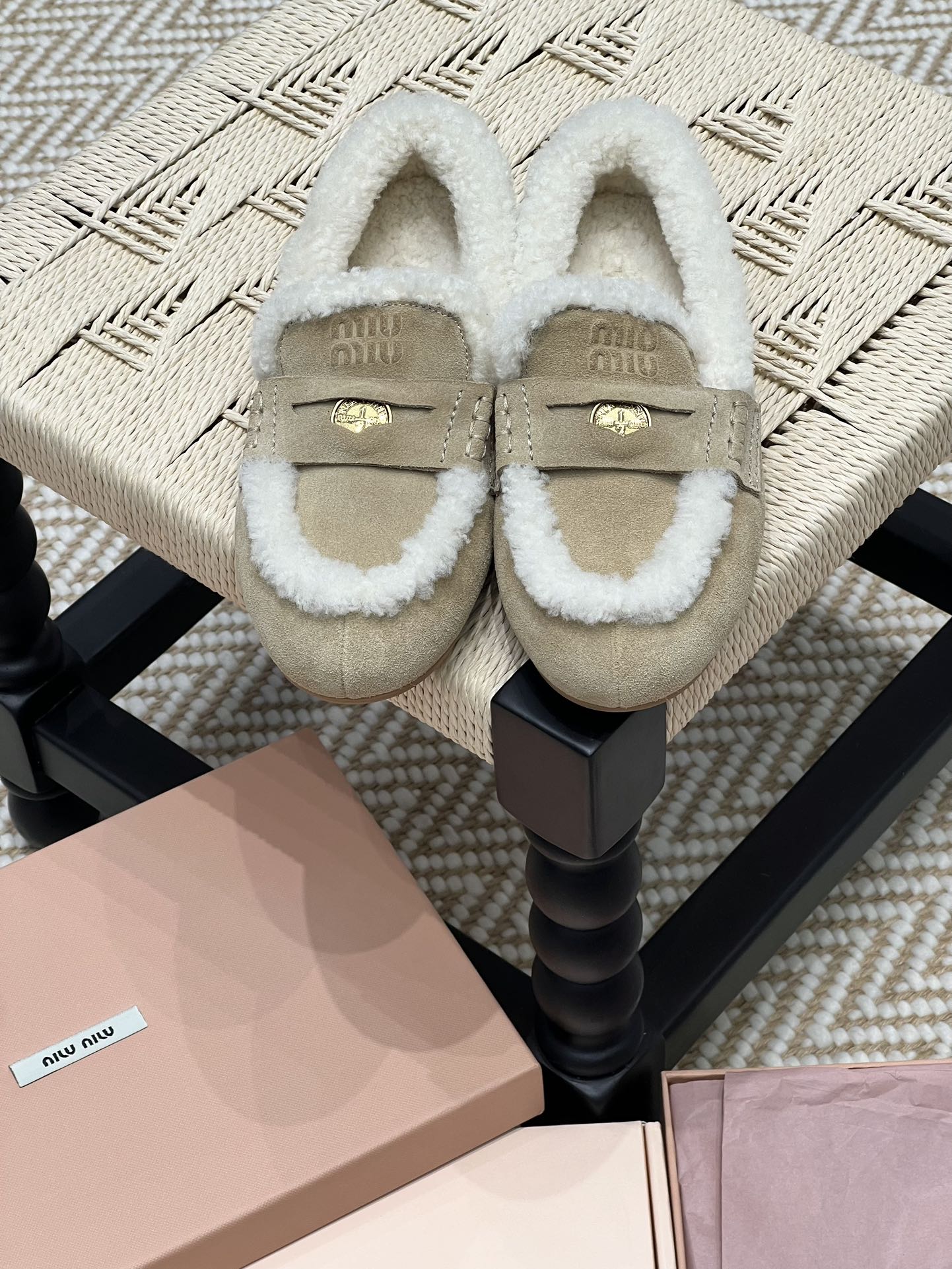 MIU MIU Женские мокасины замша из овчины MIU MIU Женские мокасины замша из овчины