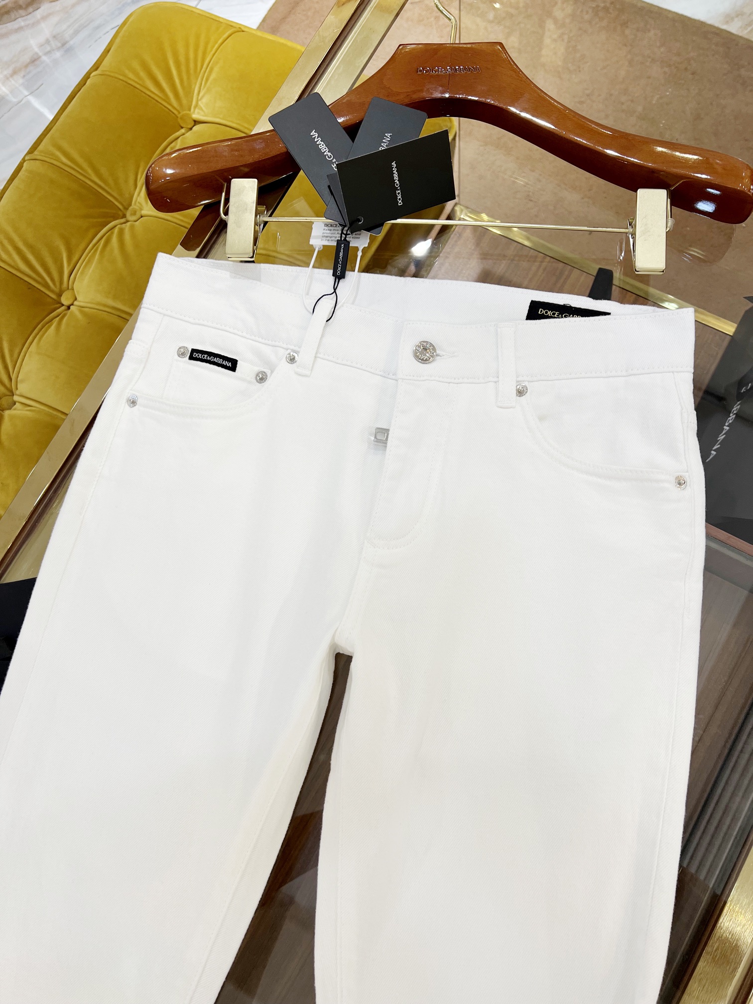 DOLCE & GABBANA Мужские белые брюки из денима DOLCE & GABBANA Мужские белые брюки из денима