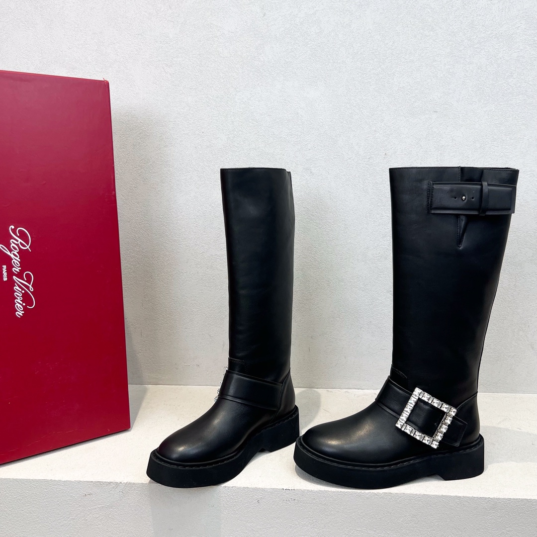 ROGER VIVIER Женские сапоги из коровьей кожи ROGER VIVIER Женские сапоги из коровьей кожи