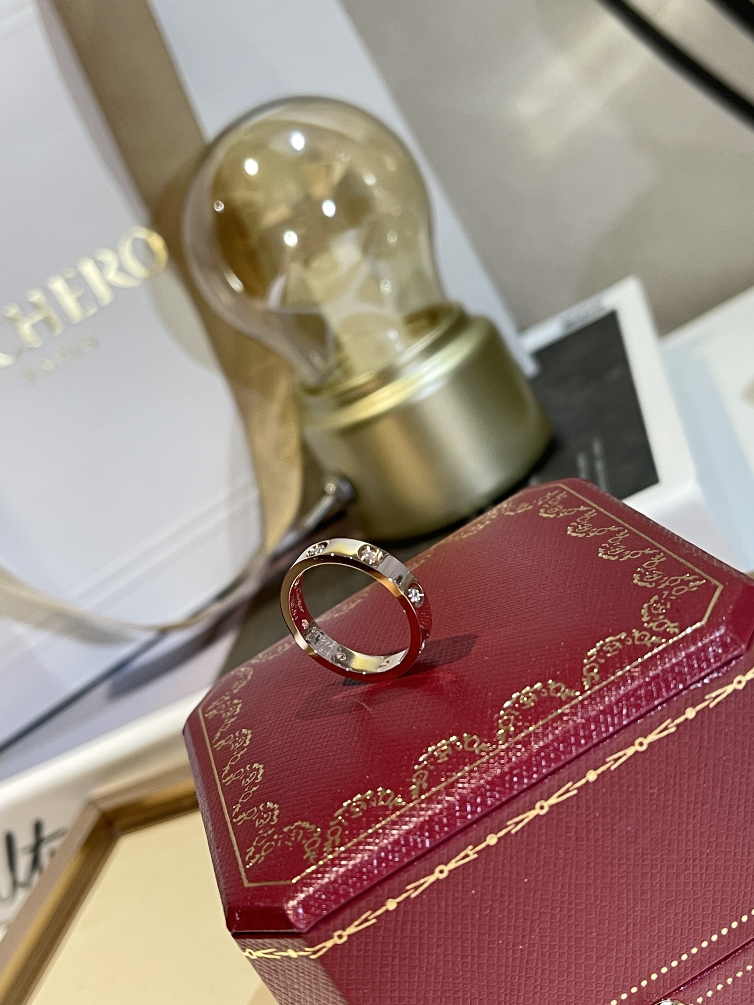 CARTIER Кольцо Love розовое золото и бриллианты CARTIER Кольцо Love розовое золото и бриллианты