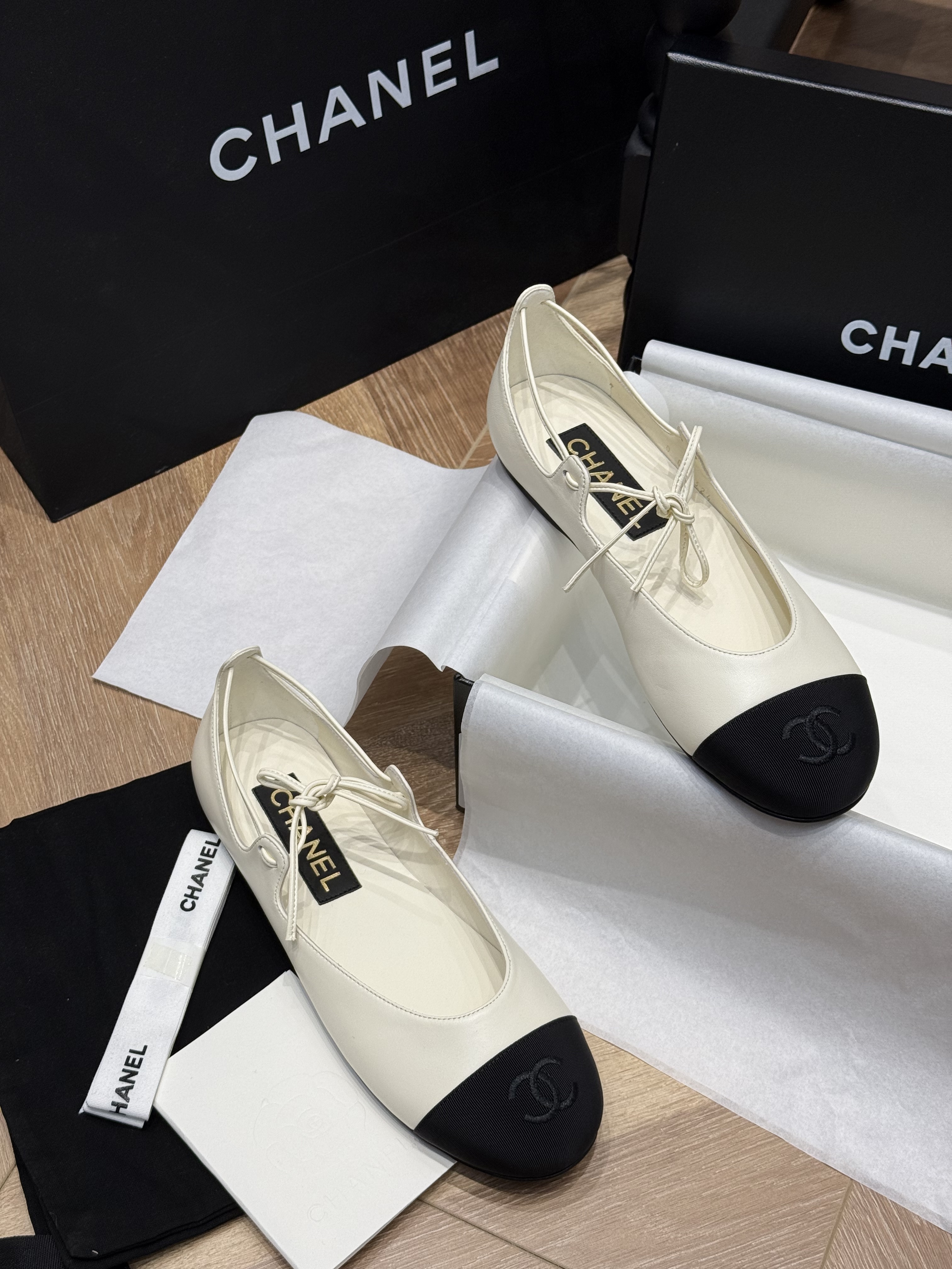 CHANEL Балетки из кожи ягненка CHANEL Балетки из кожи ягненка