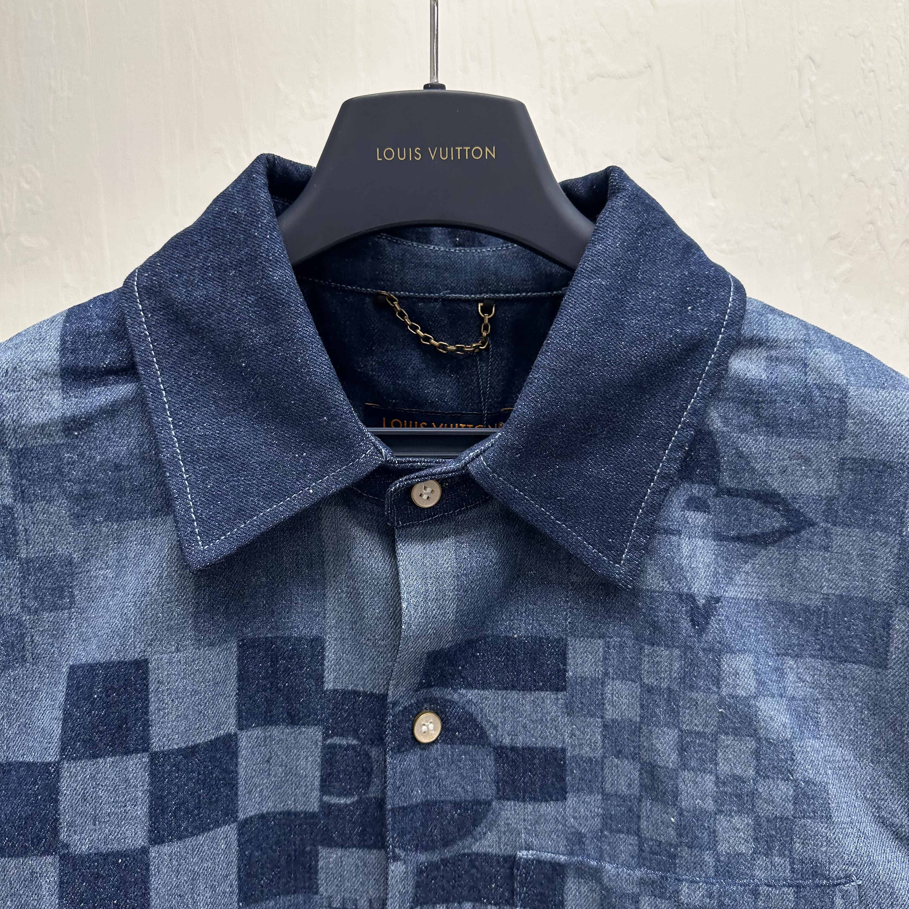 LOUIS VUITTON Мужская рубашка из денима LOUIS VUITTON Мужская рубашка из денима