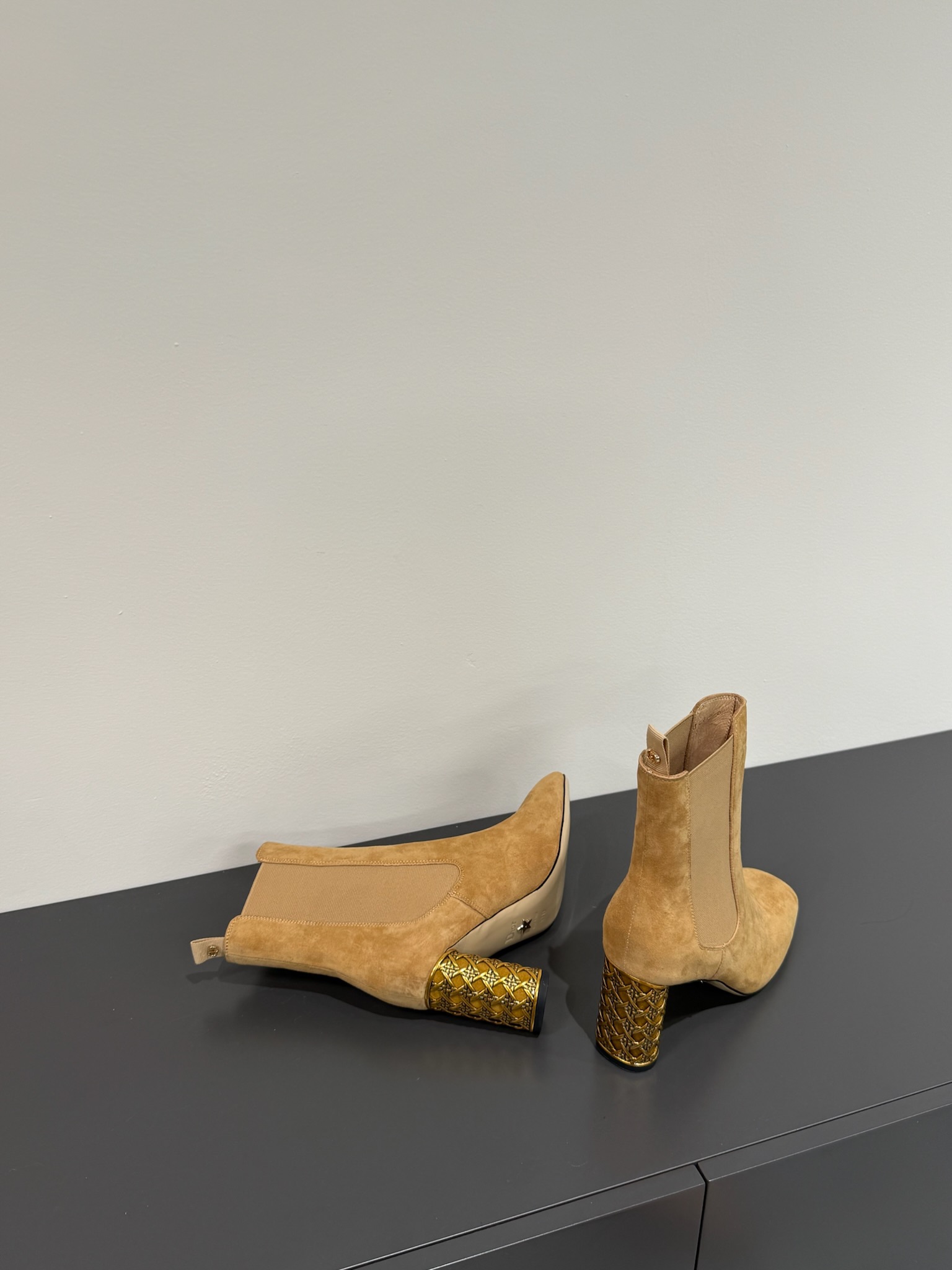 CHRISTIAN DIOR Женские ботильоны CHRISTIAN DIOR Женские ботильоны