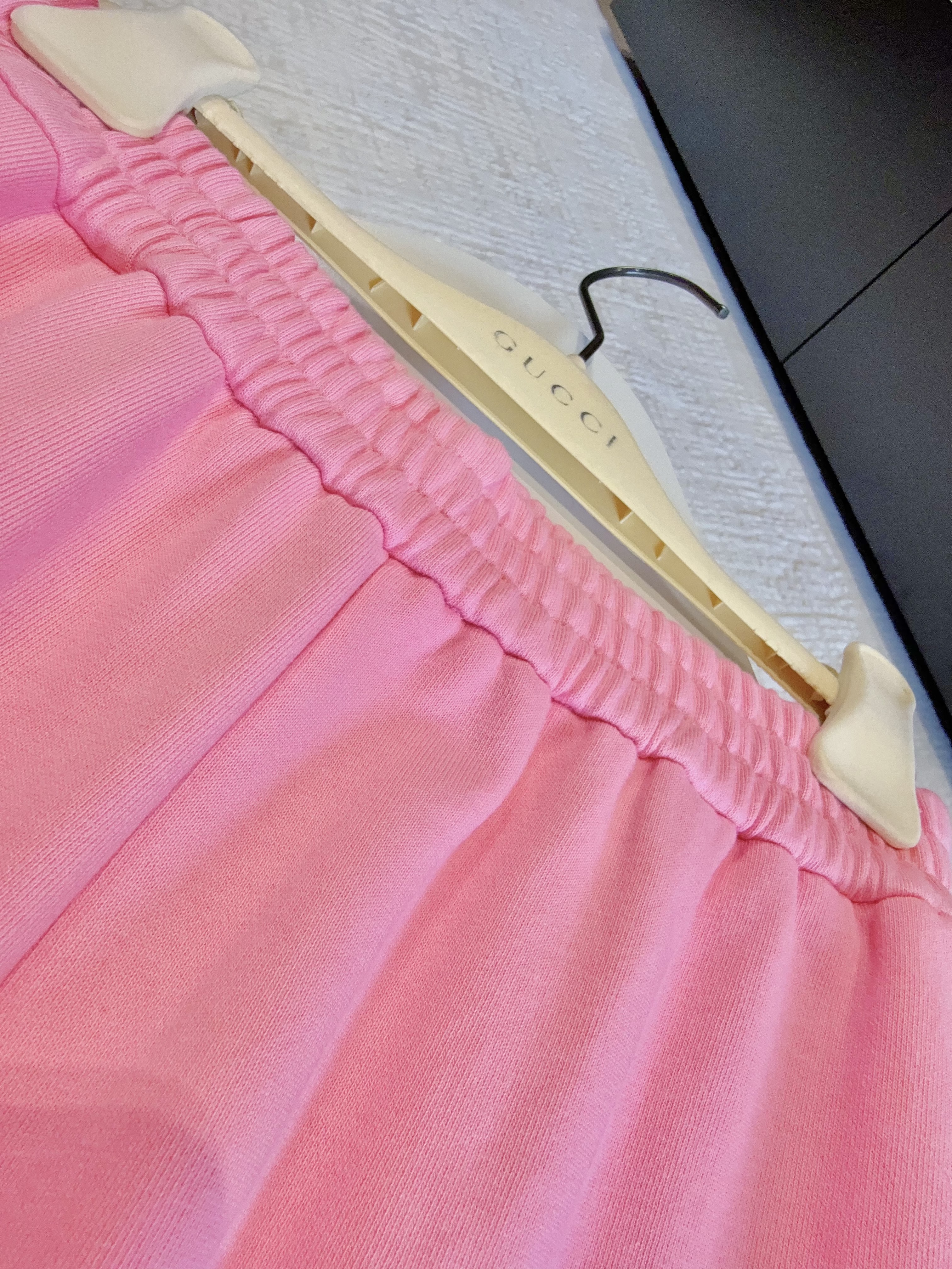 GUCCI Женские брюки GUCCI Женские брюки