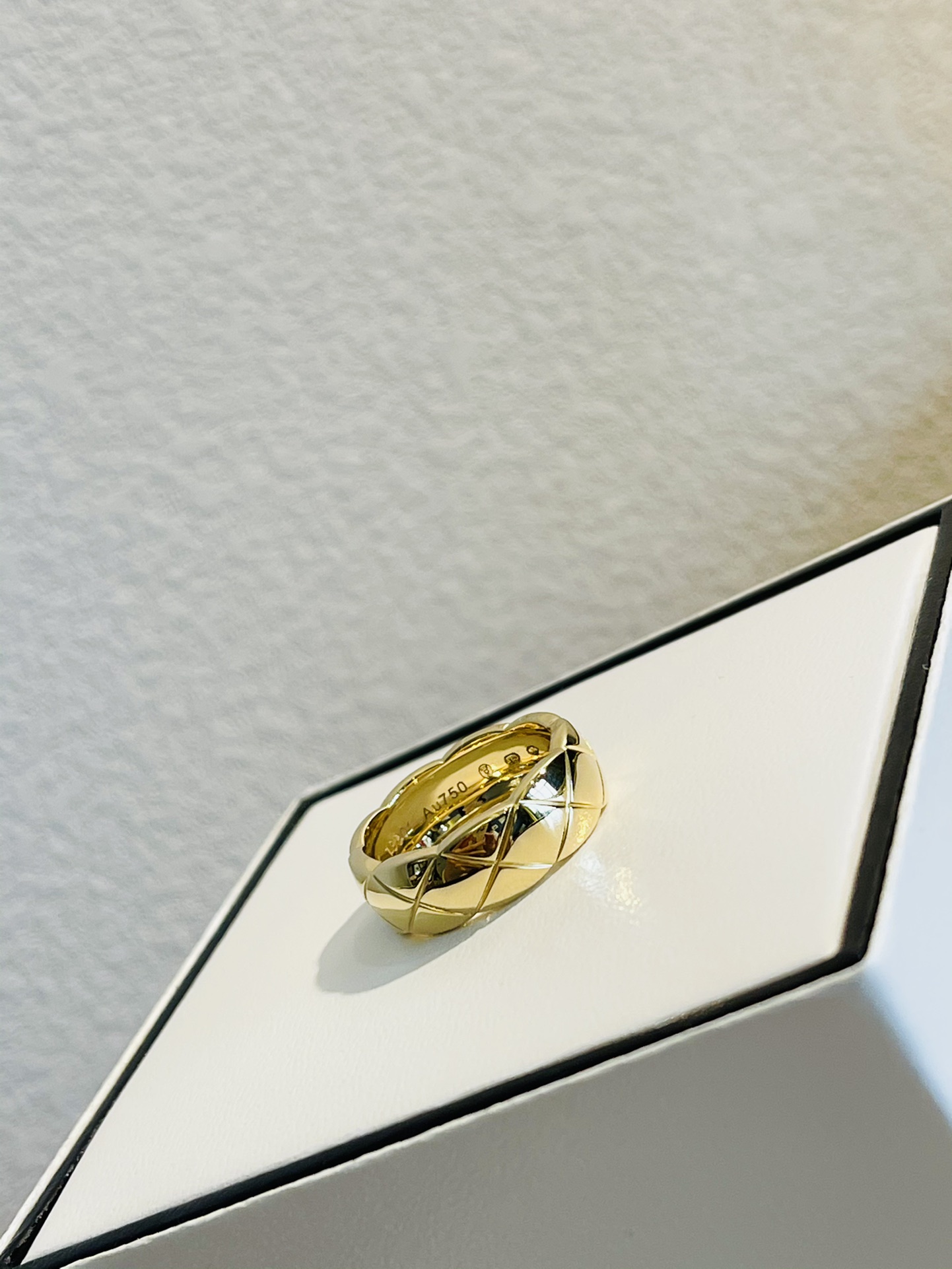 CHANEL Кольцо Coco Crush желтое золото CHANEL Кольцо Coco Crush желтое золото