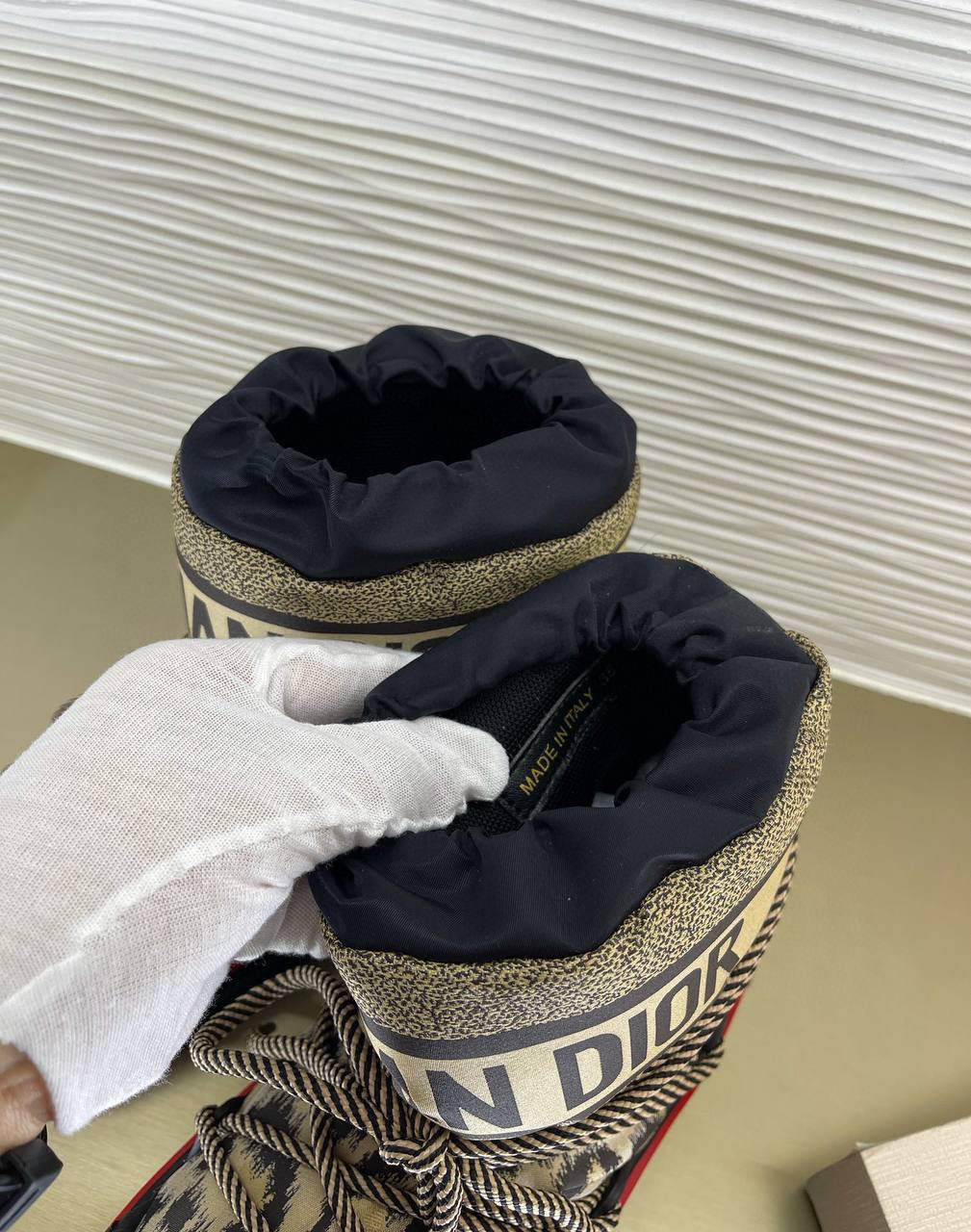 CHRISTIAN DIOR Женские ботинки луноходы CHRISTIAN DIOR Женские ботинки луноходы