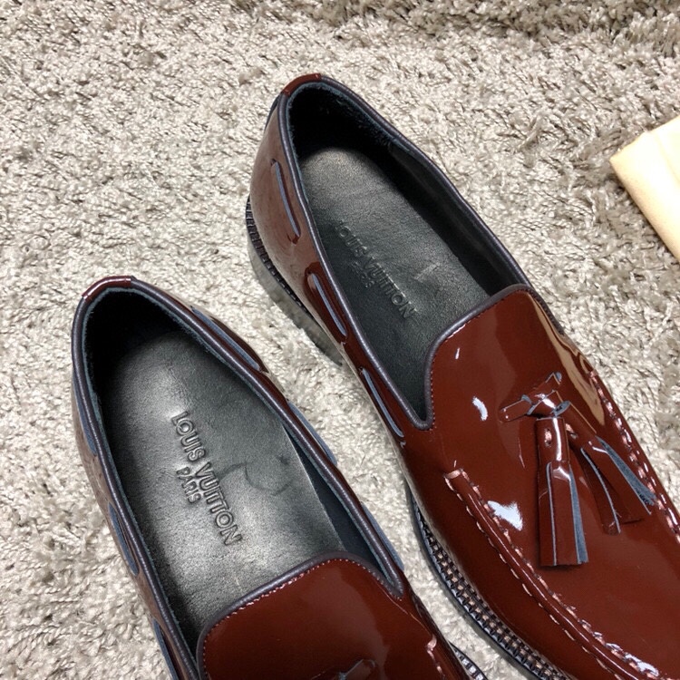 LOUIS VUITTON Мужские туфли топ-сайдеры LOUIS VUITTON Мужские туфли топ-сайдеры
