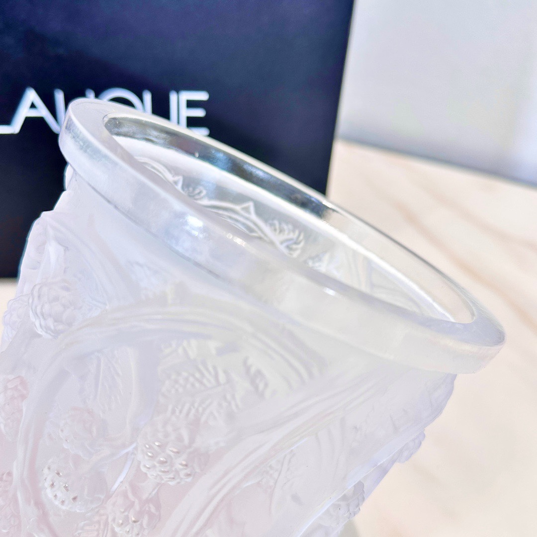 LALIQUE Хрустальная ваза Blackberry 15 см LALIQUE Хрустальная ваза Blackberry 15 см