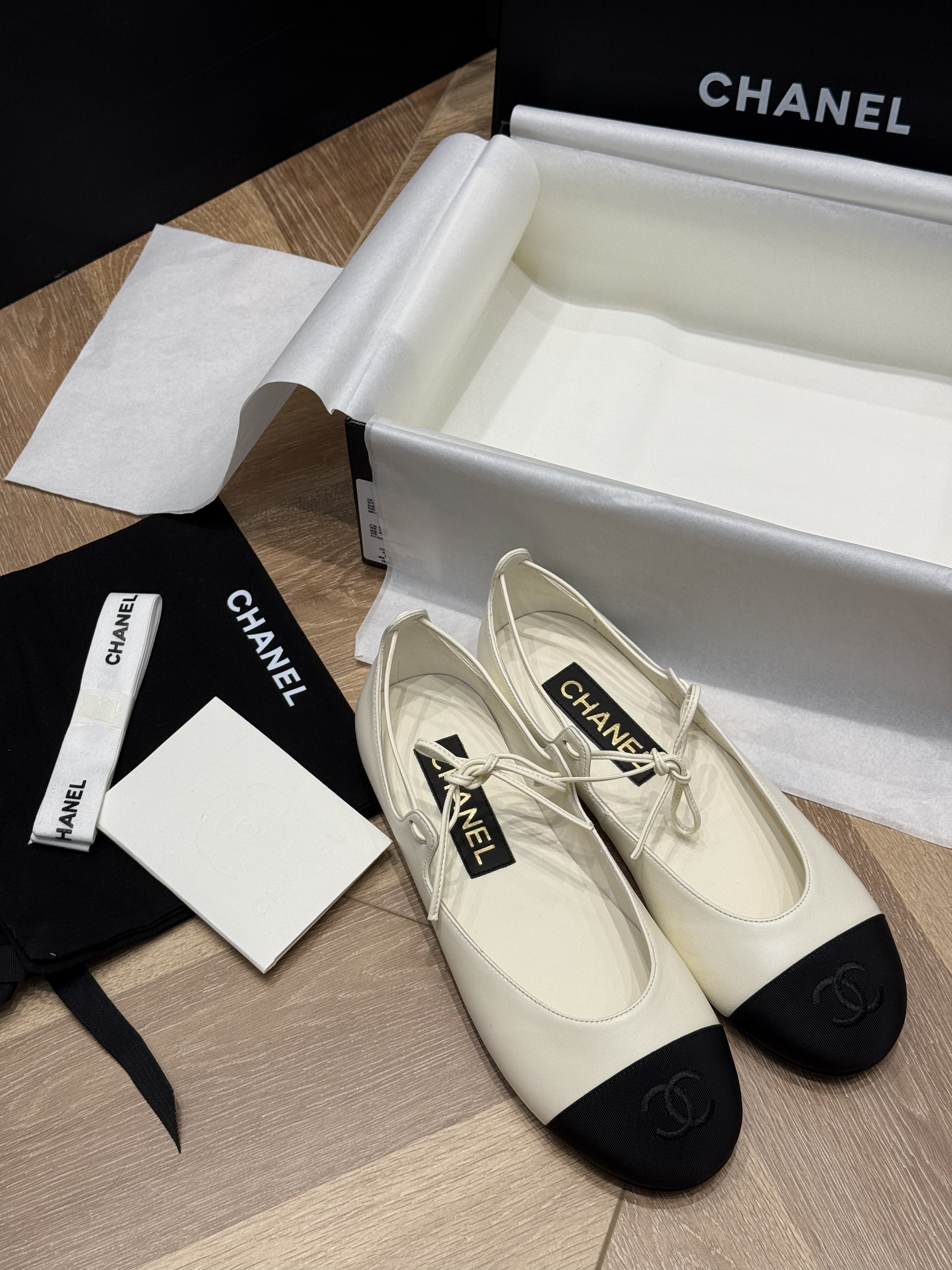 CHANEL Балетки из кожи ягненка CHANEL Балетки из кожи ягненка