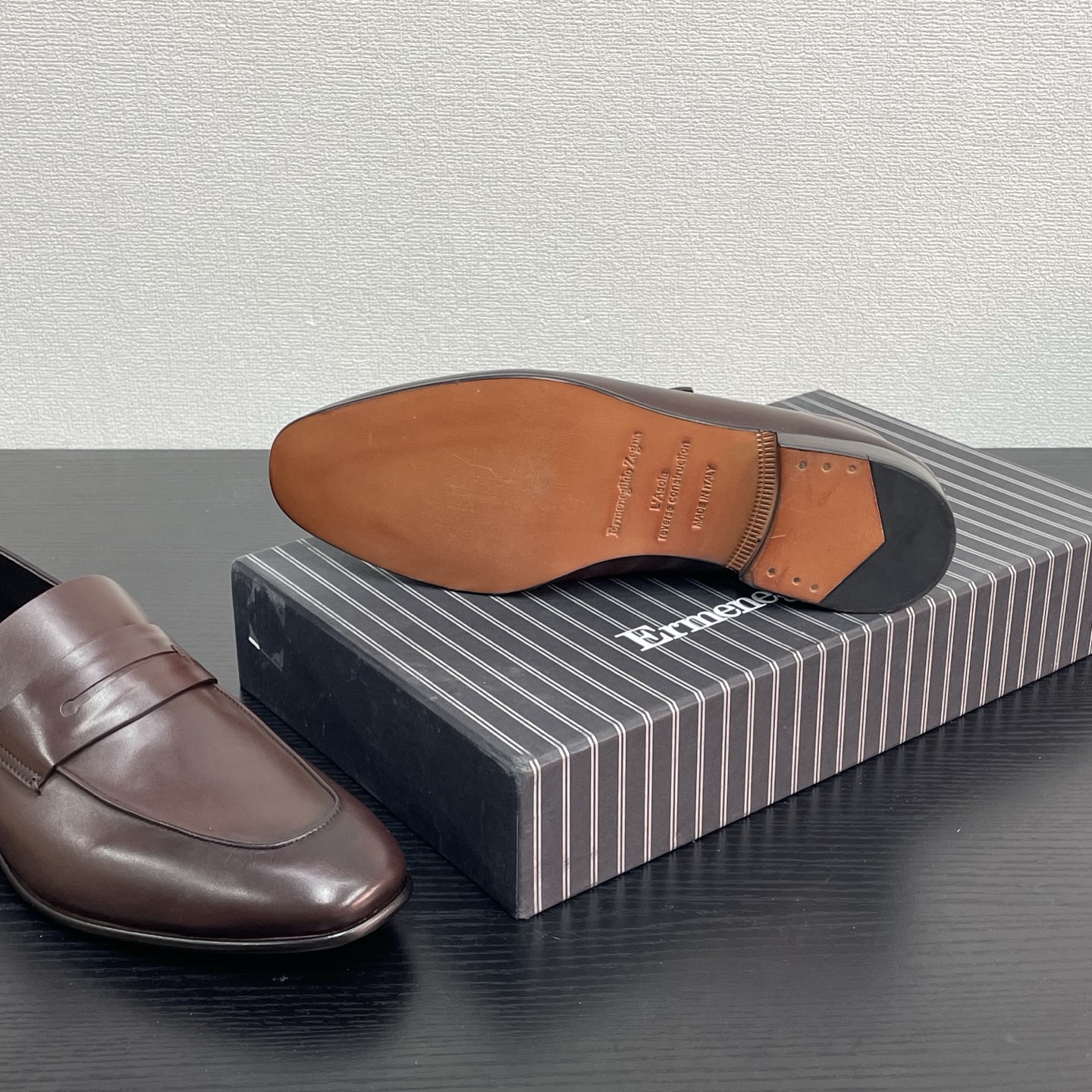 ERMENEGILDO ZEGNA Мужские лоферы из коровьей кожи ERMENEGILDO ZEGNA Мужские лоферы из коровьей кожи