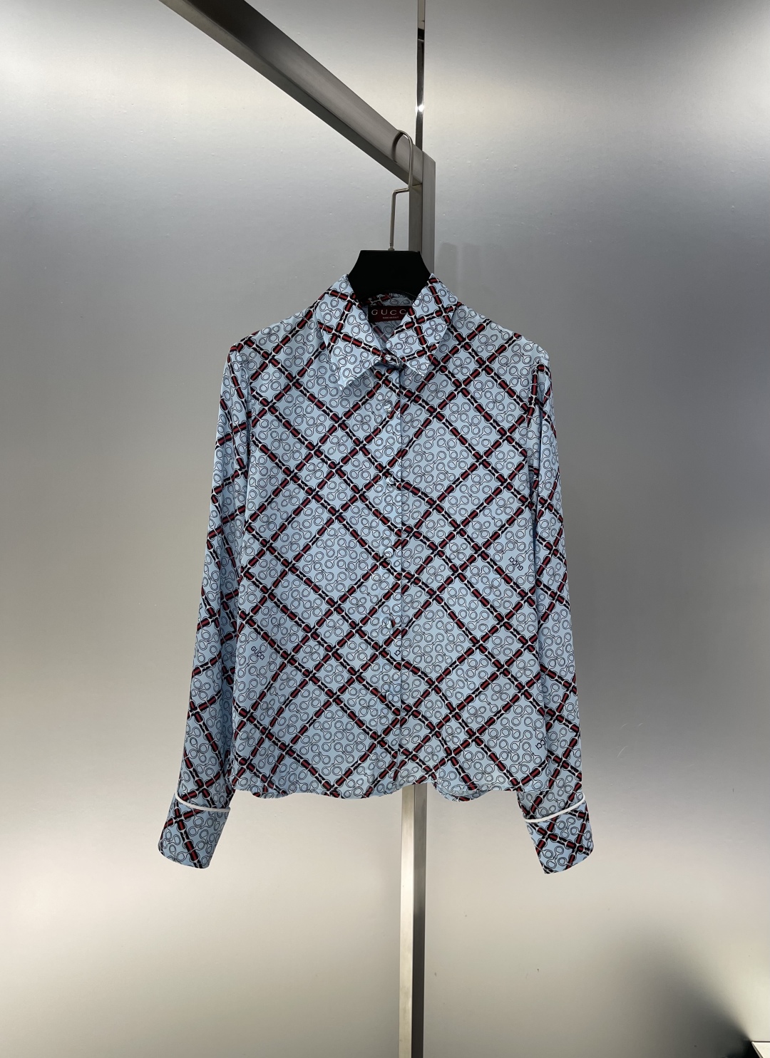 GUCCI Женская рубашка с монограммой GUCCI Женская рубашка с монограммой