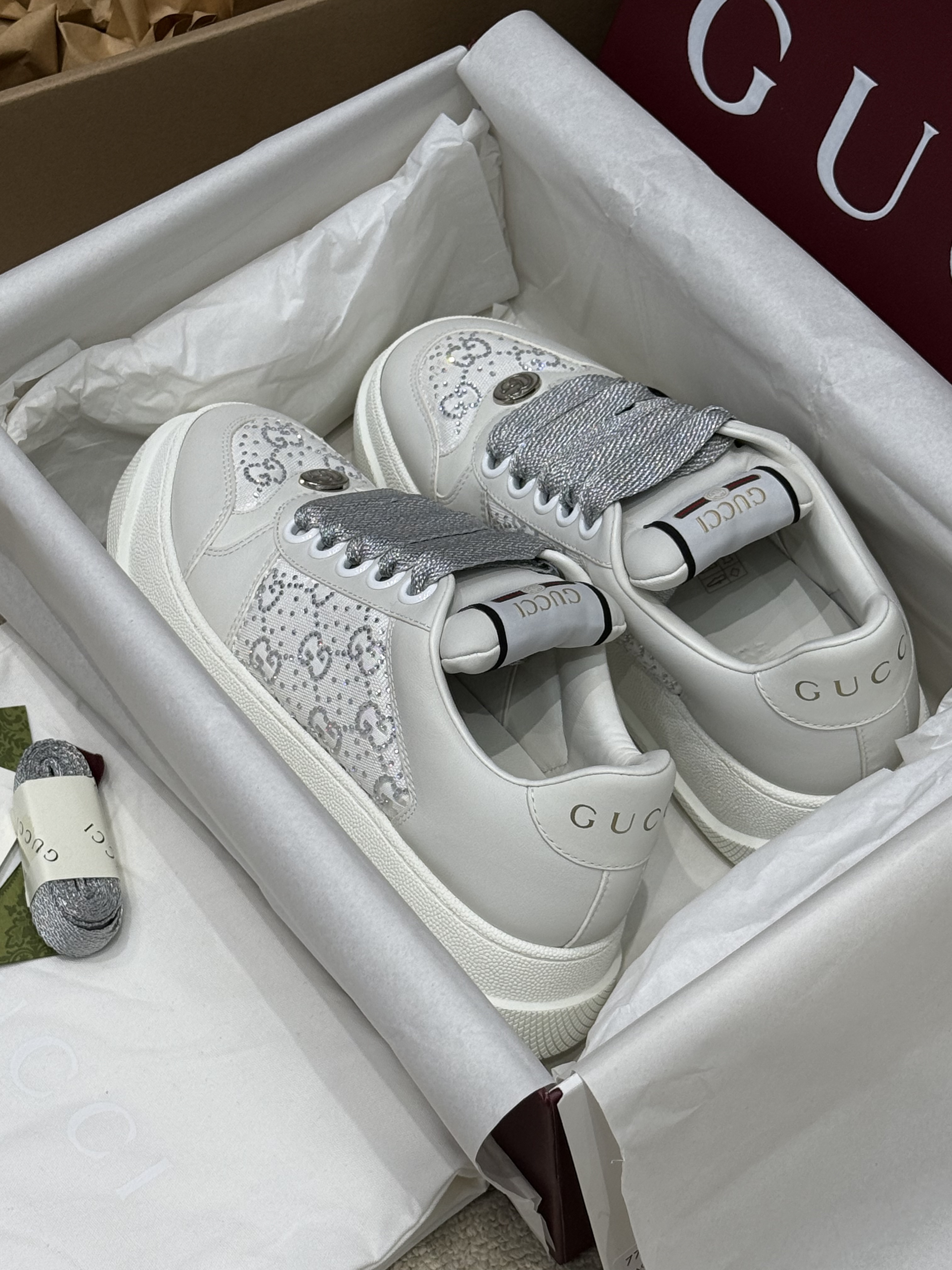 GUCCI Женские кроссовки Screener GUCCI Женские кроссовки Screener