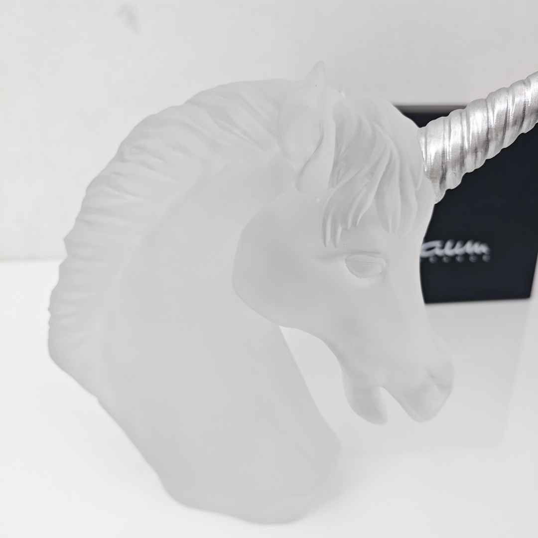 DAUM Хрустальный орнамент единорог DAUM Хрустальный орнамент единорог