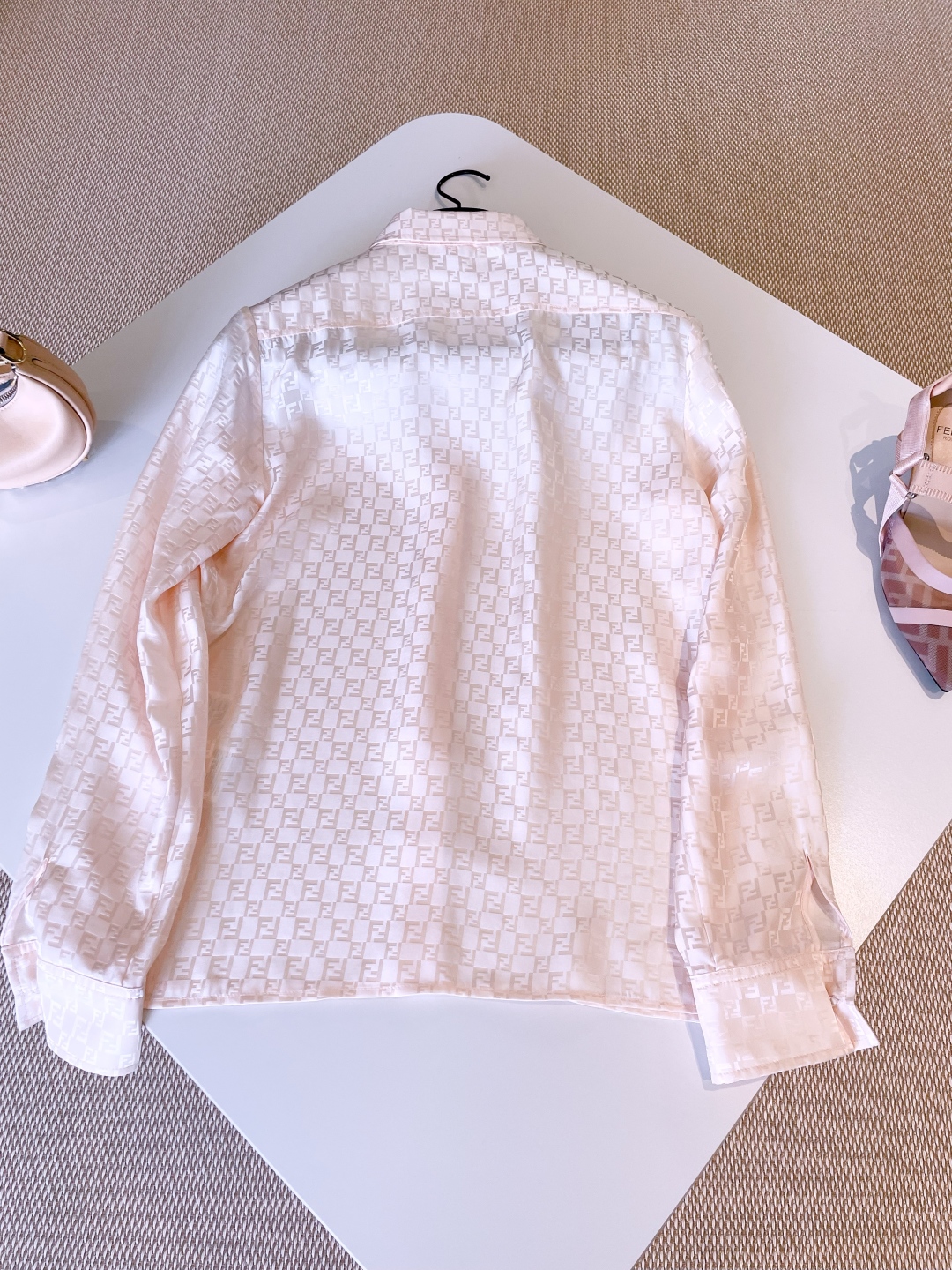 FENDI Женская рубашка из шелка FENDI Женская рубашка из шелка