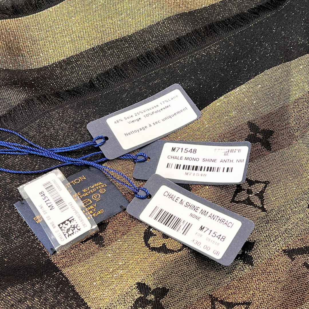 LOUIS VUITTON Шаль So Shine Monogram M71548 LOUIS VUITTON Шаль So Shine Monogram M71548