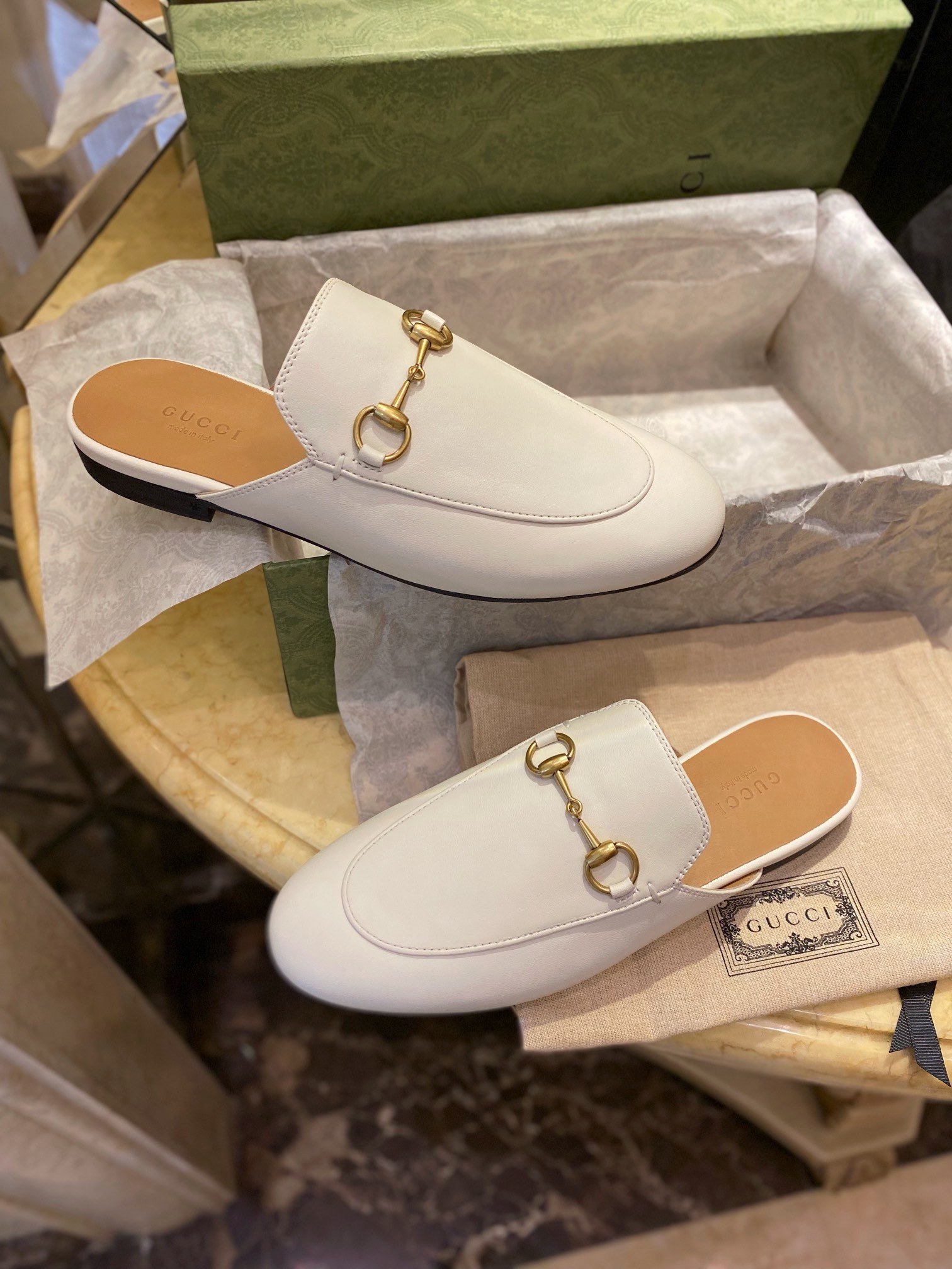 GUCCI Женские мюли GUCCI Женские мюли