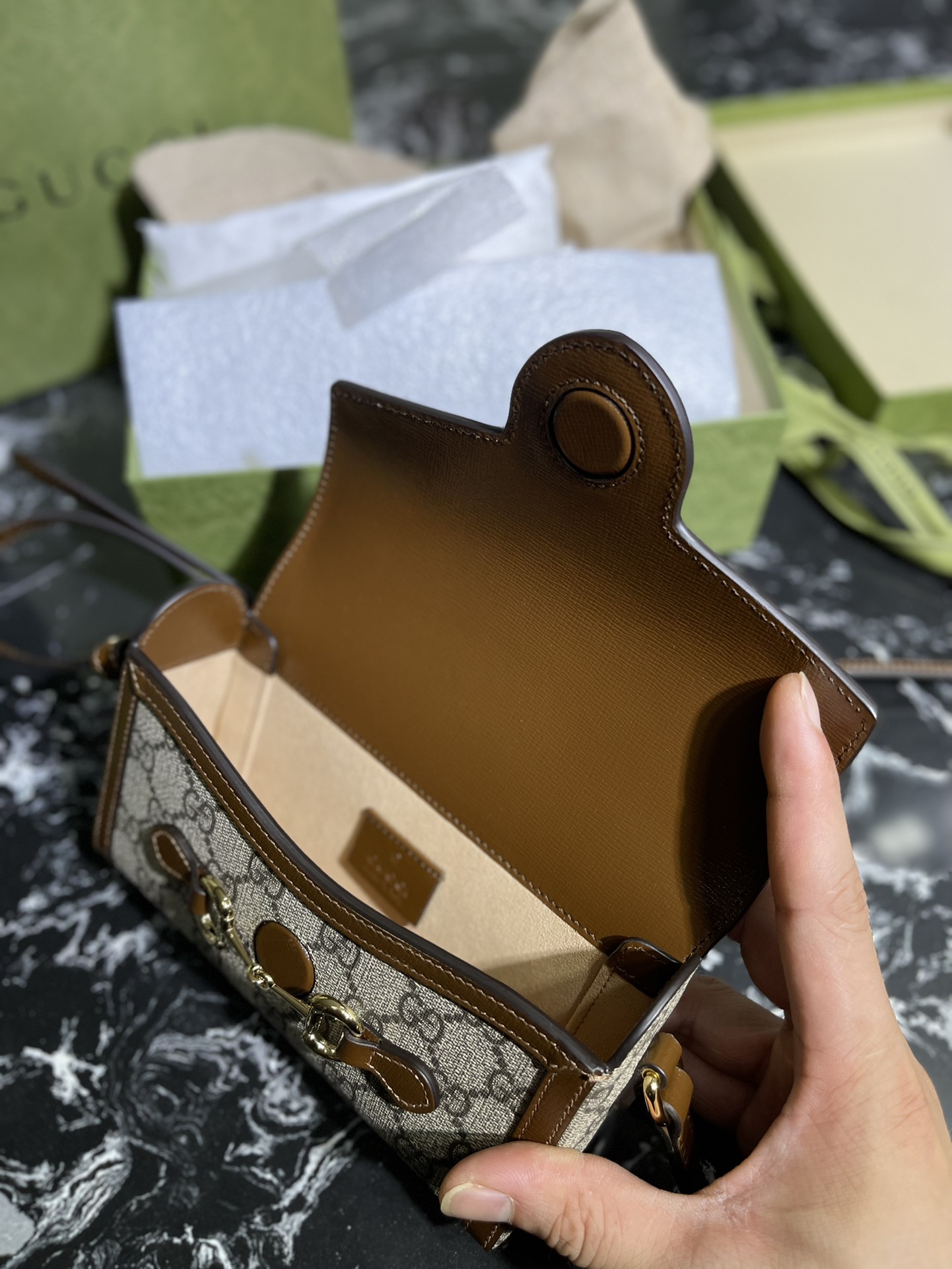 GUCCI Женская мини сумка GUCCI Женская мини сумка