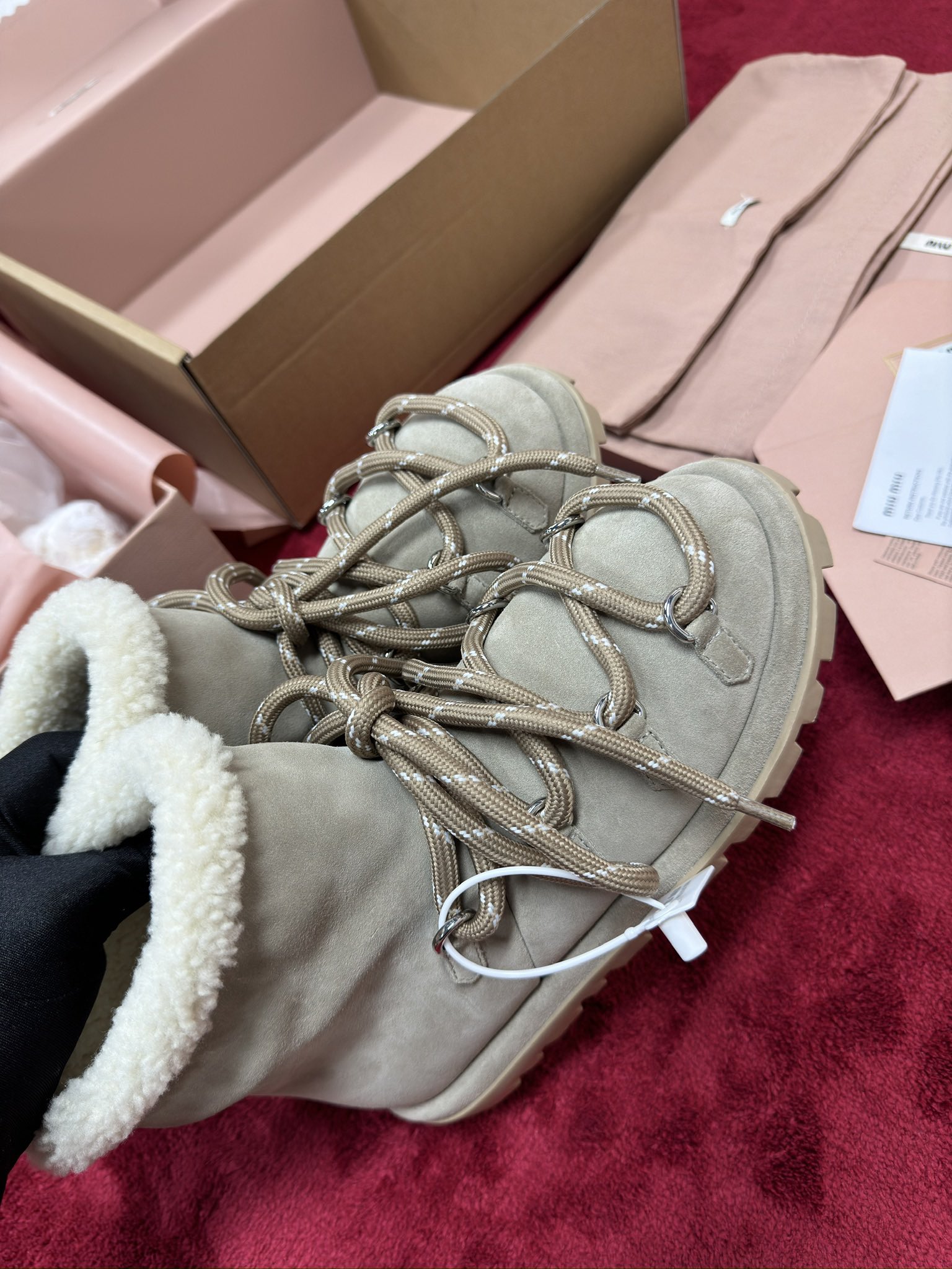 MIU MIU Женские угги MIU MIU Женские угги