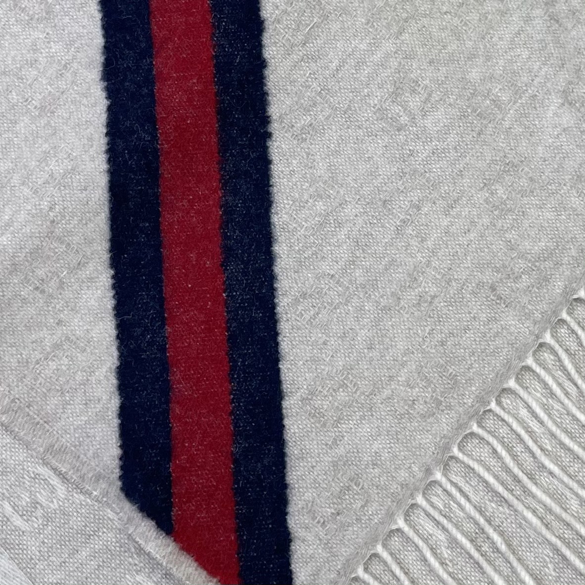 GUCCI Женский шарф из шерсти GUCCI Женский шарф из шерсти