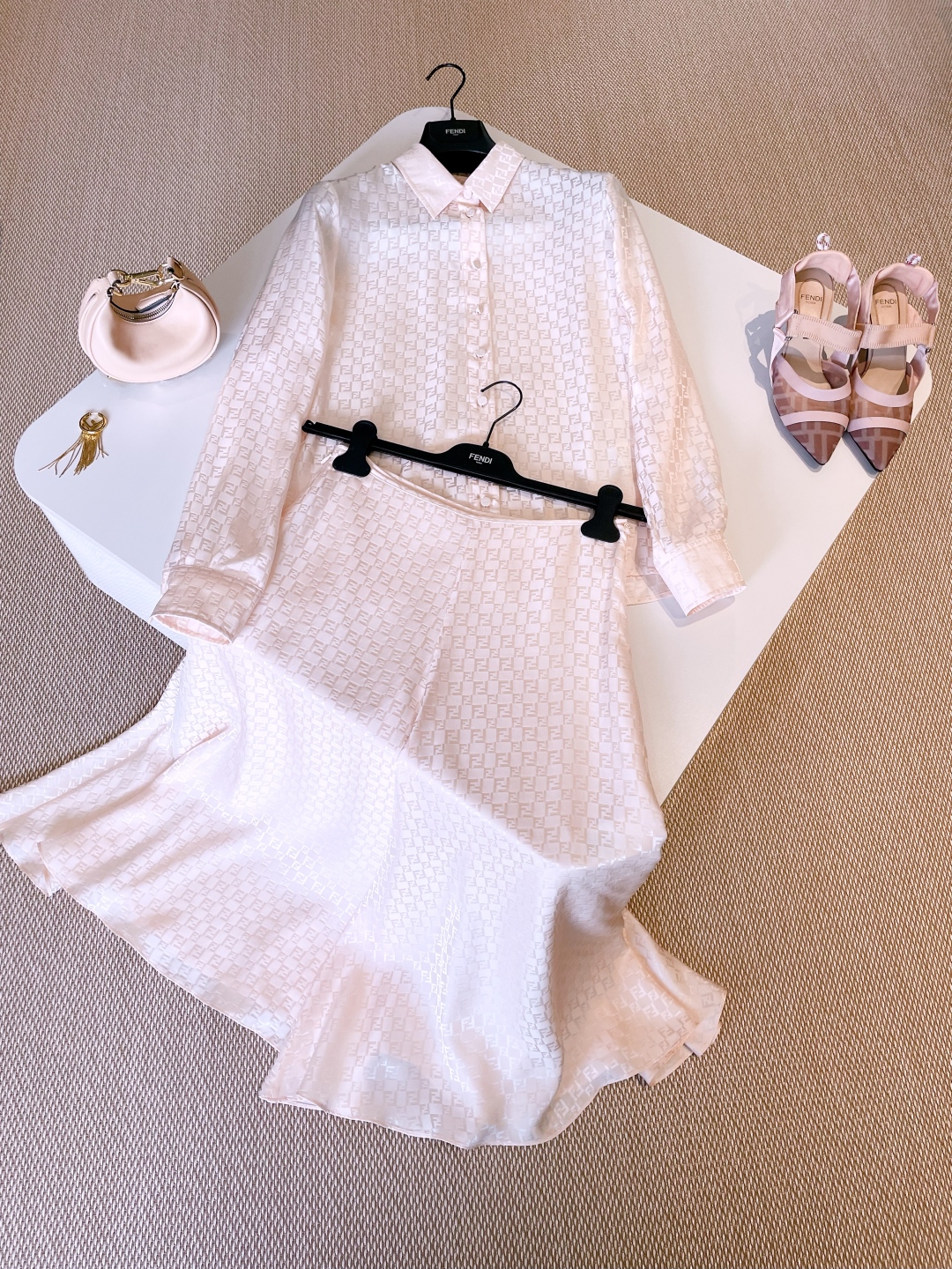 FENDI Женская атласная юбка FENDI Женская атласная юбка