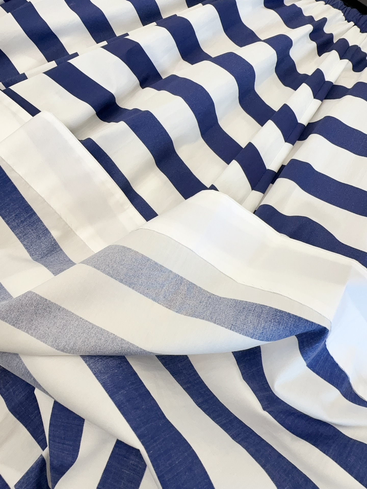 PRADA Женская юбка в сине-белую полоску PRADA Женская юбка в сине-белую полоску