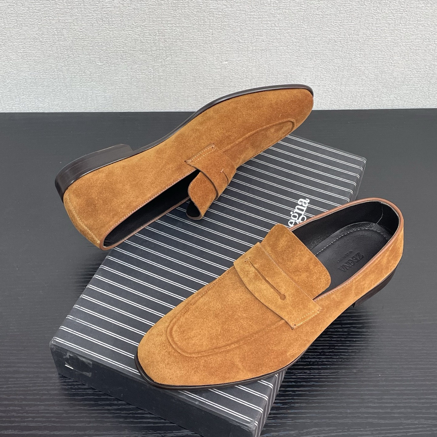 ERMENEGILDO ZEGNA Мужские замшевые лоферы ERMENEGILDO ZEGNA Мужские замшевые лоферы