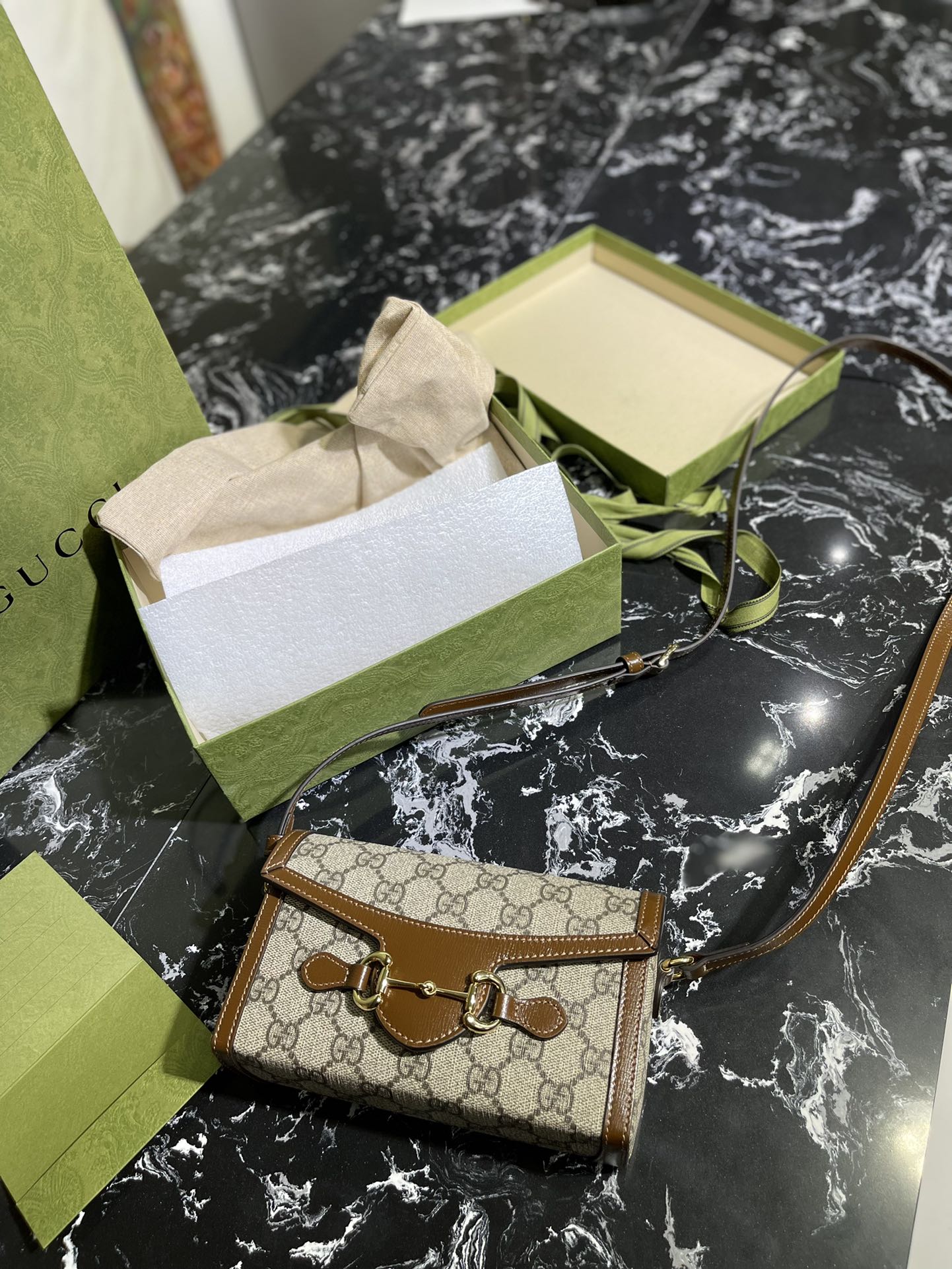 GUCCI Женская мини сумка GUCCI Женская мини сумка